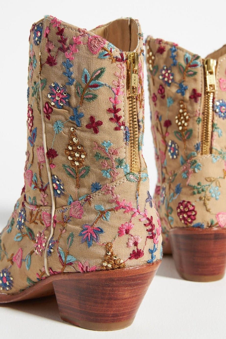 EMBROIDERED WESTERN BOOTS SUSAN X ANTHROPOLOGIE - MOMO STUDIO BERLIN - Berlin Concept Store - sustainable & ethical fashion