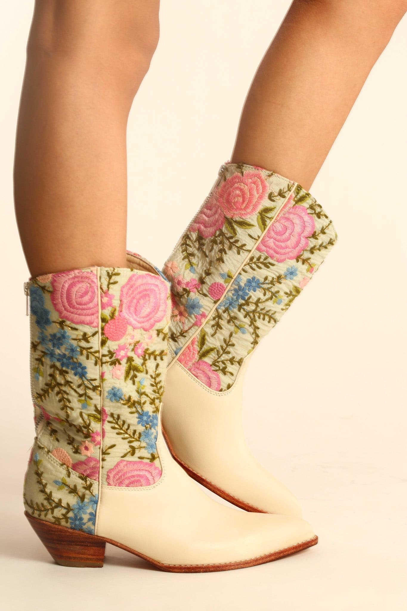 EMBROIDERED WESTERN FABRIC BOOTS WANISA - MOMO STUDIO BERLIN - Berlin Concept Store - sustainable & ethical fashion