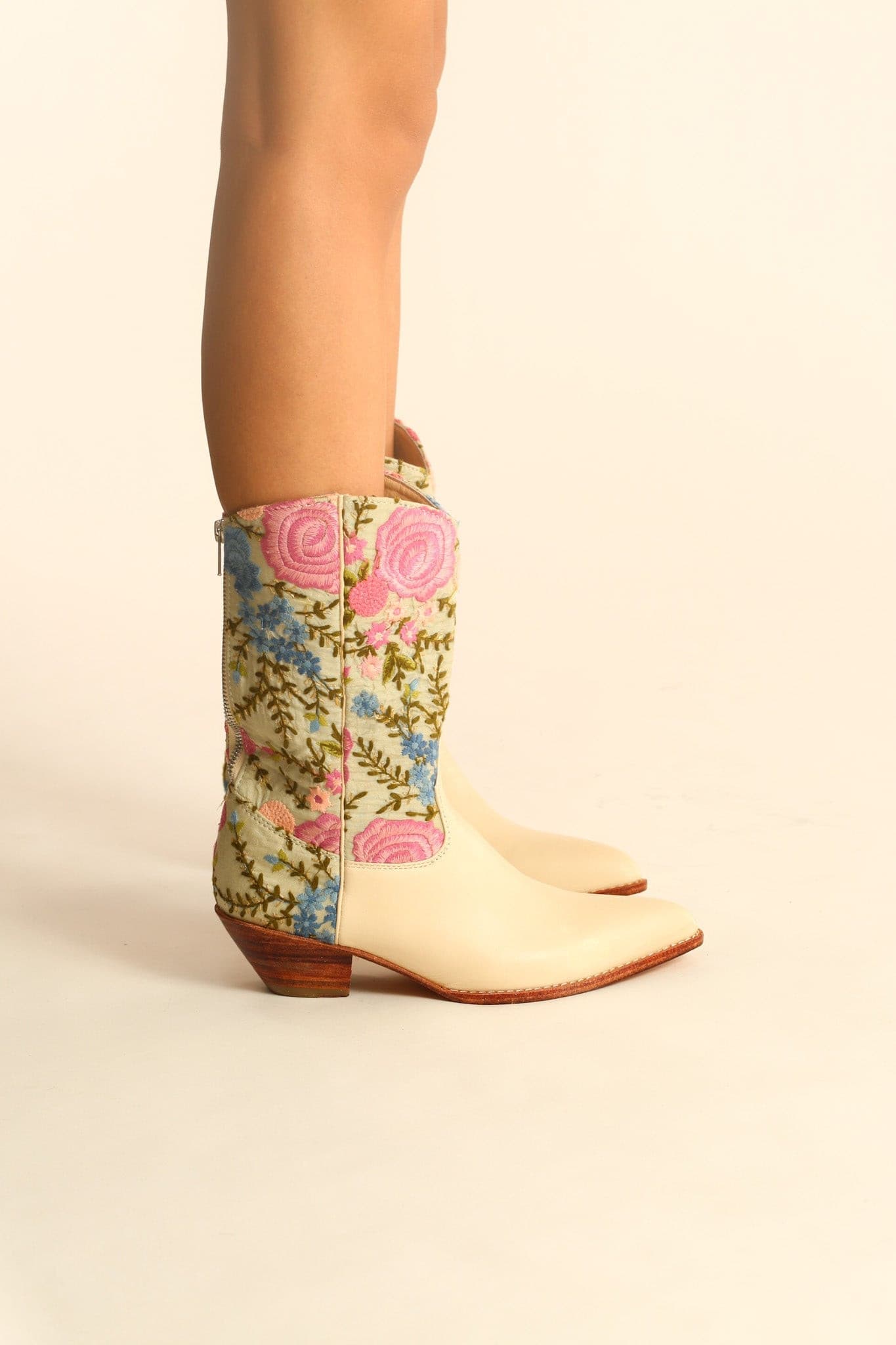 EMBROIDERED WESTERN FABRIC BOOTS WANISA - MOMO STUDIO BERLIN - Berlin Concept Store - sustainable & ethical fashion