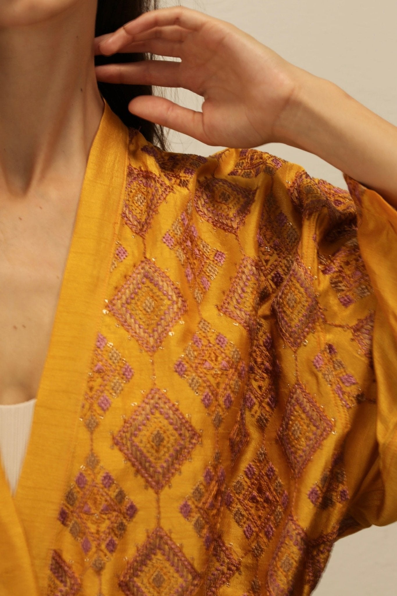 EUPHROSYNE SILK EMBROIDERED KIMONO - MOMO STUDIO BERLIN - Berlin Concept Store - sustainable & ethical fashion