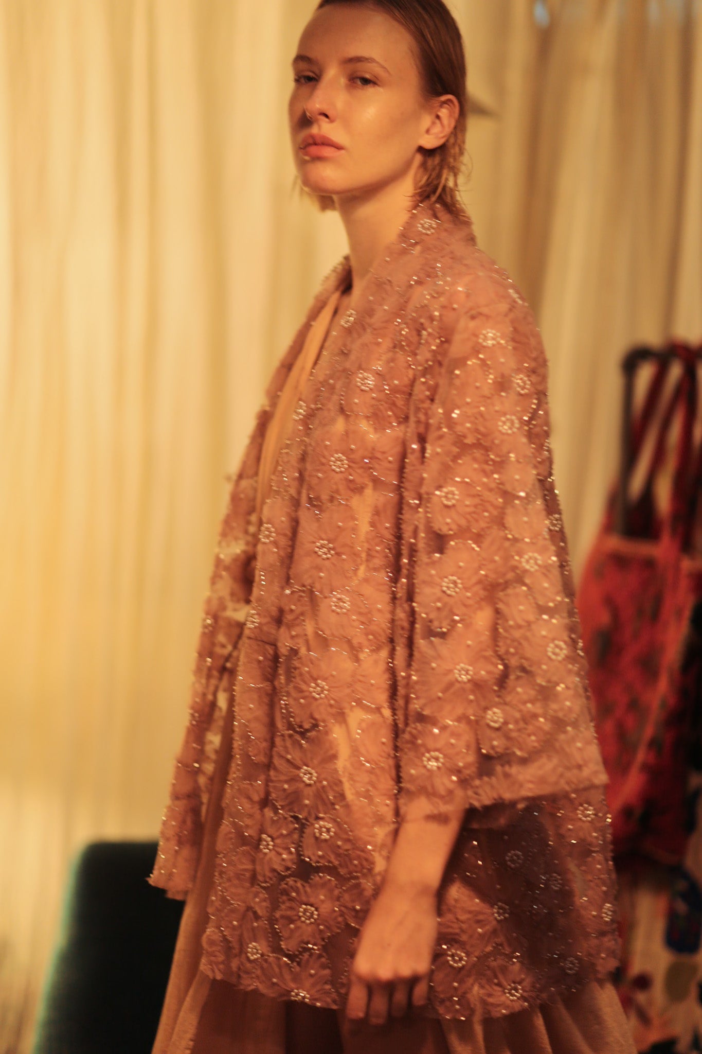 FLO SEQUINED EMBROIDERED SHORT KIMONO VERY PINK - MOMO STUDIO BERLIN - Berlin Concept Store - sustainable & ethical fashion