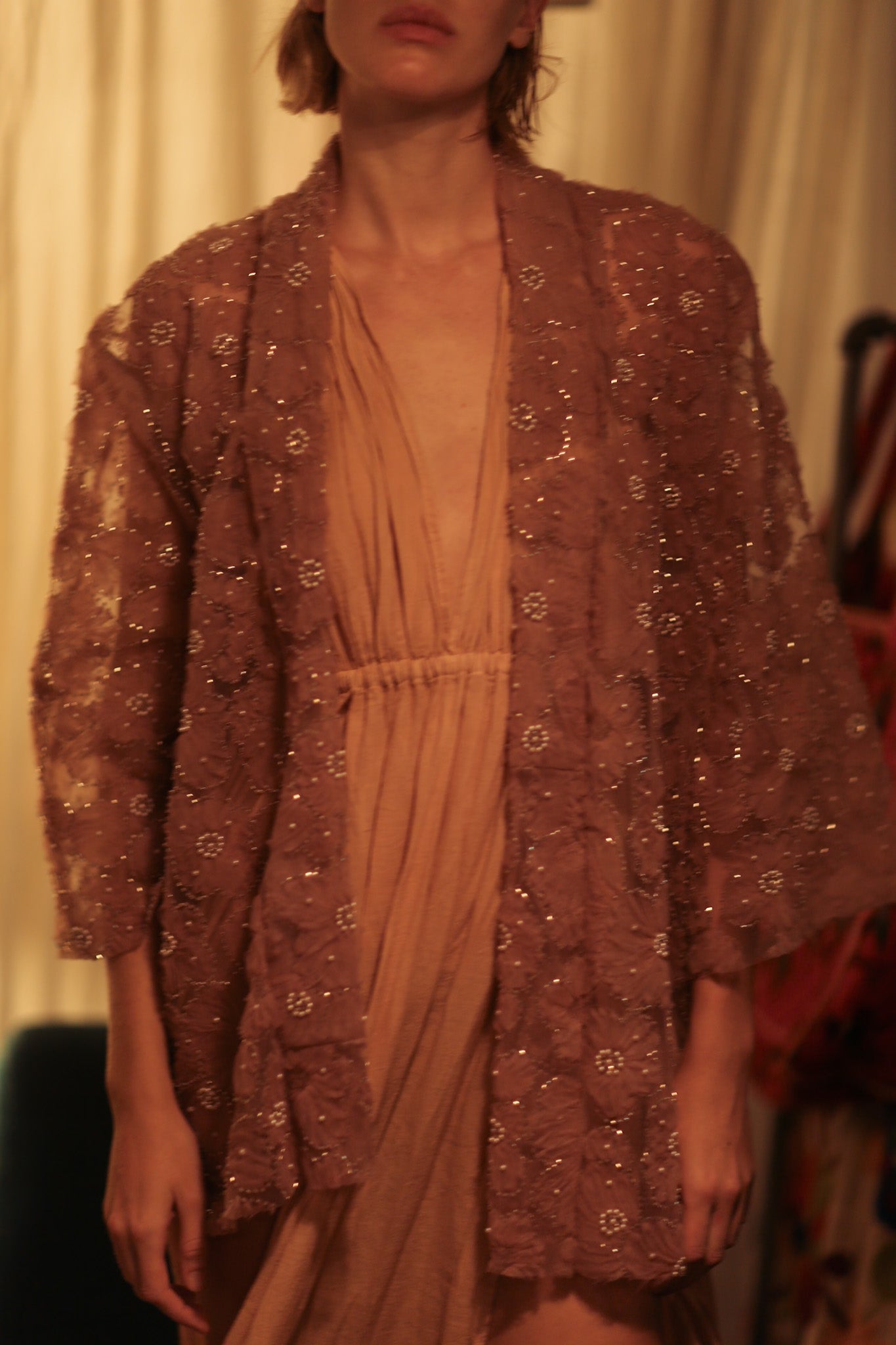FLO SEQUINED EMBROIDERED SHORT KIMONO VERY PINK - MOMO STUDIO BERLIN - Berlin Concept Store - sustainable & ethical fashion
