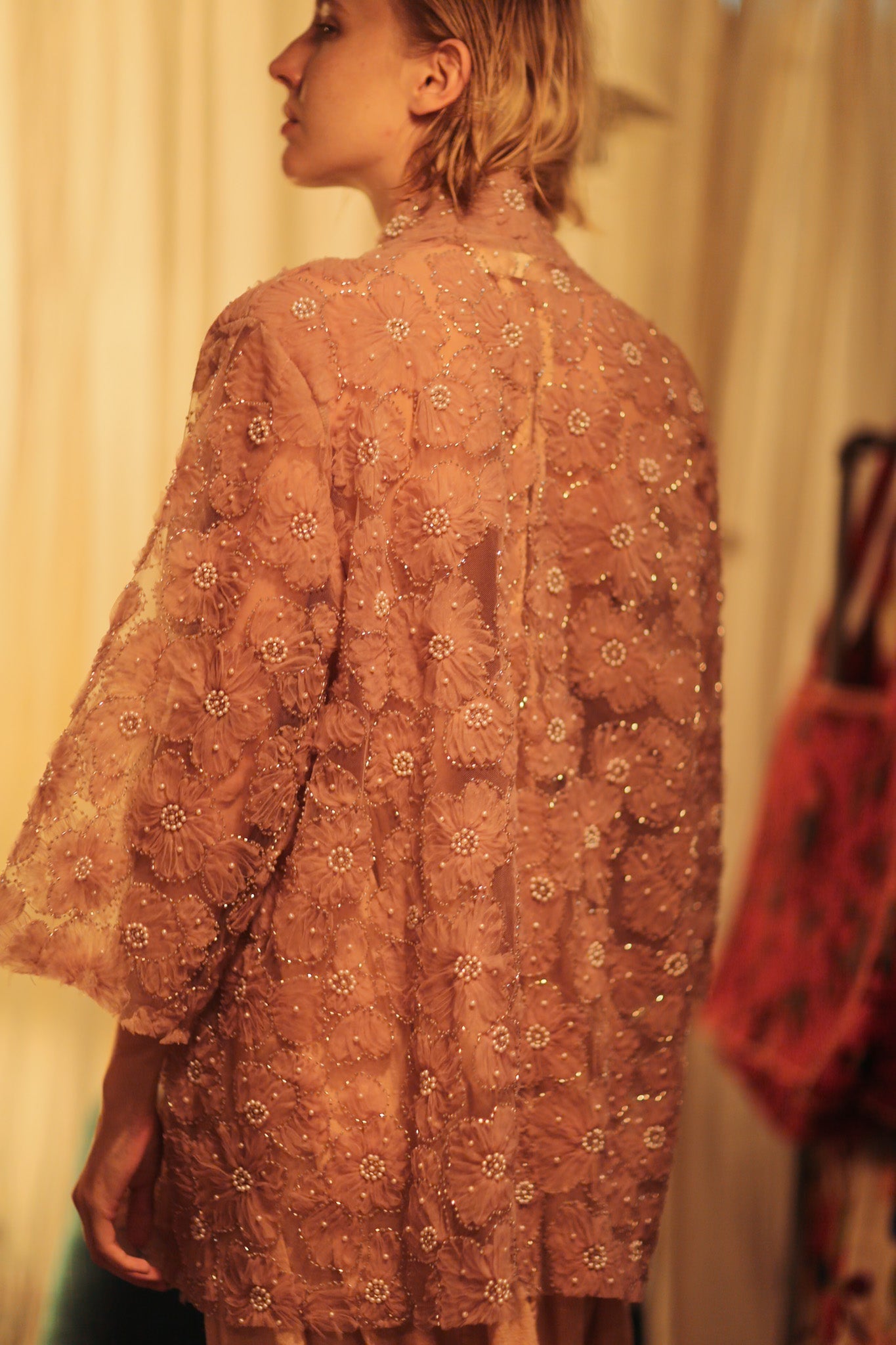 FLO SEQUINED EMBROIDERED SHORT KIMONO VERY PINK - MOMO STUDIO BERLIN - Berlin Concept Store - sustainable & ethical fashion