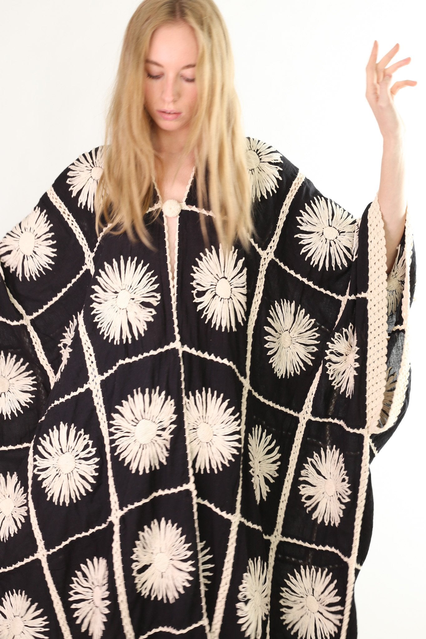 FLORA CROCHET KIMONO DUSTER BLACK - MOMO STUDIO BERLIN - Berlin Concept Store - sustainable & ethical fashion