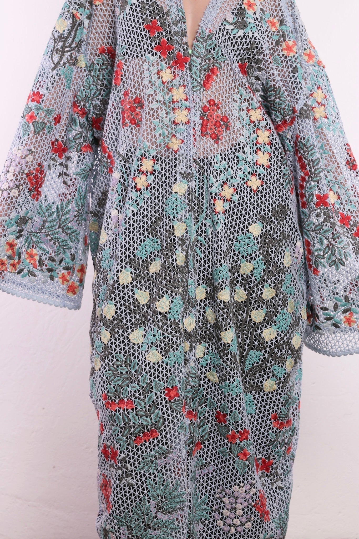 FLOWER COMB LIGHT BLUE COLOR KIMONO - MOMO STUDIO BERLIN - Berlin Concept Store - sustainable & ethical fashion