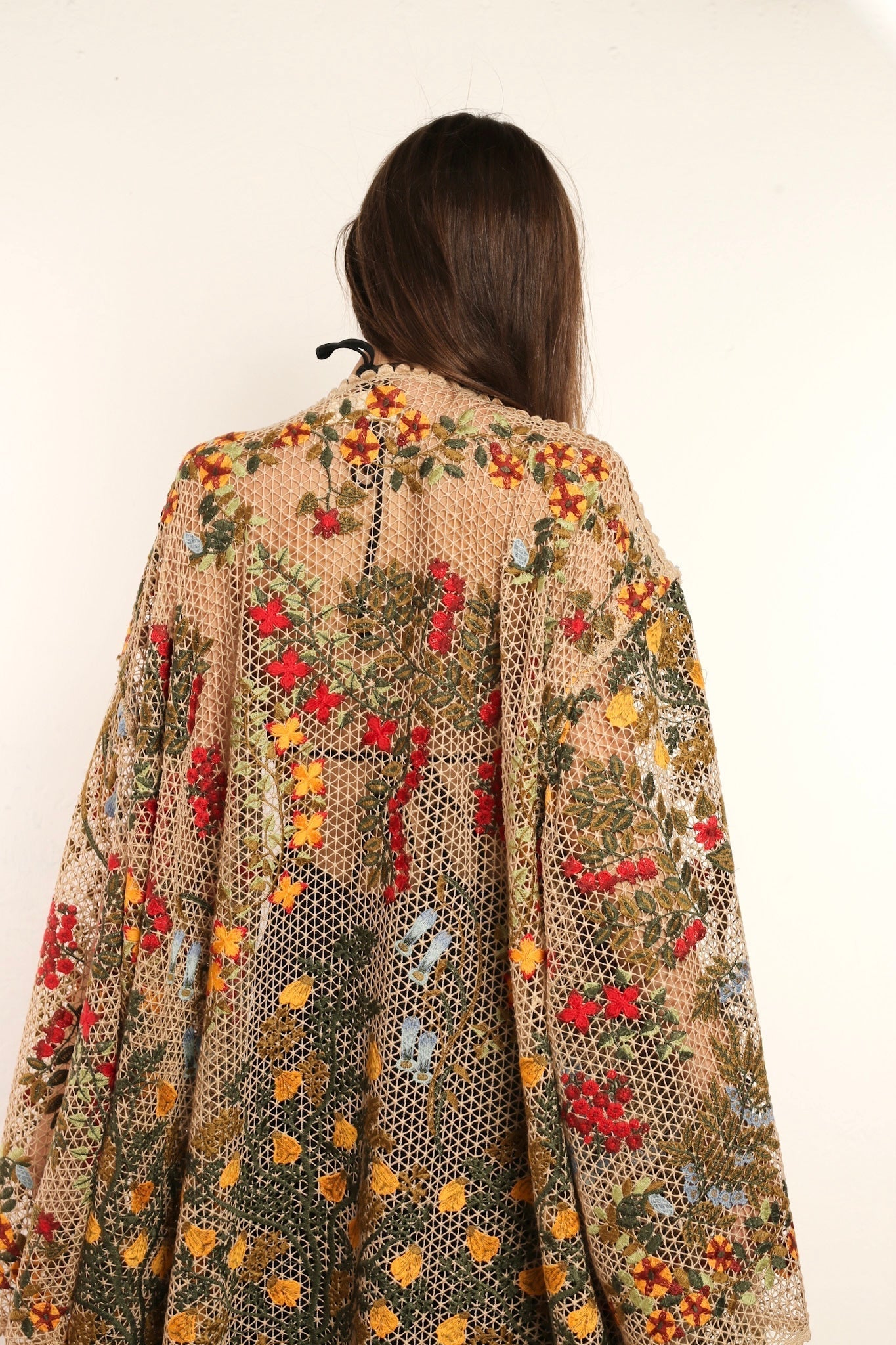 FLOWER COTTON LACE EMBROIDERED KIMONO - MOMO STUDIO BERLIN - Berlin Concept Store - sustainable & ethical fashion