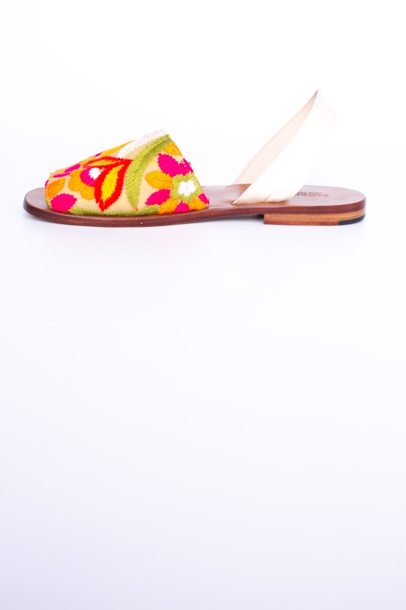 FLOWER EMBROIDERED SANDALS DESSA - MOMO STUDIO BERLIN - Berlin Concept Store - sustainable & ethical fashion