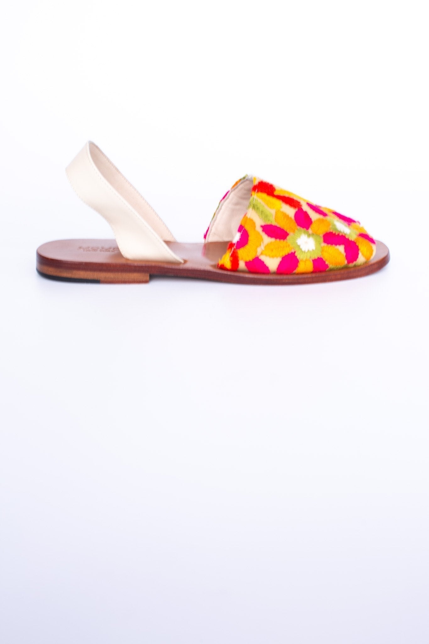 FLOWER EMBROIDERED SANDALS DESSA - MOMO STUDIO BERLIN - Berlin Concept Store - sustainable & ethical fashion