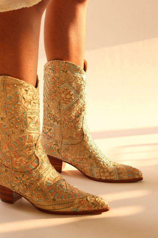 FLOWER SILK EMBROIDERED WESTERN BOOTS EMMAMIL - MOMO STUDIO BERLIN - Berlin Concept Store - sustainable & ethical fashion