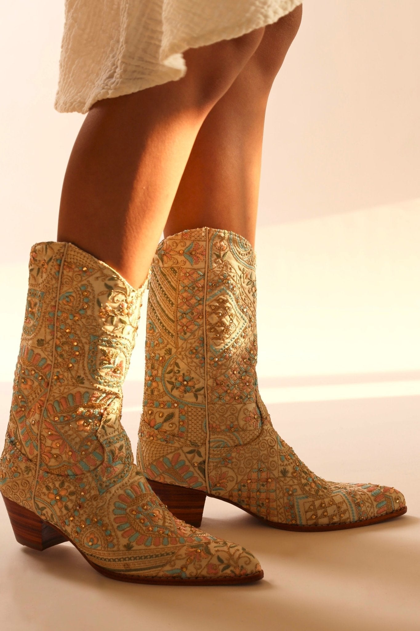 FLOWER SILK EMBROIDERED WESTERN BOOTS EMMAMIL - MOMO STUDIO BERLIN - Berlin Concept Store - sustainable & ethical fashion