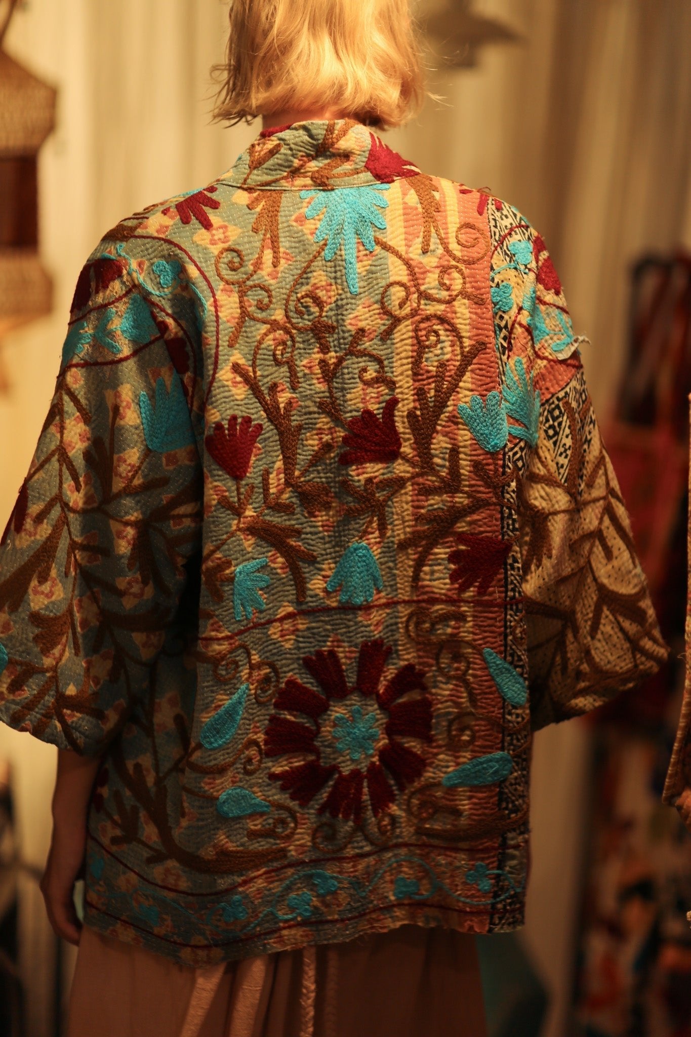 GINEVRA EMBROIDERED KANTHA KIMONO RED AND BLUE - MOMO STUDIO BERLIN - Berlin Concept Store - sustainable & ethical fashion