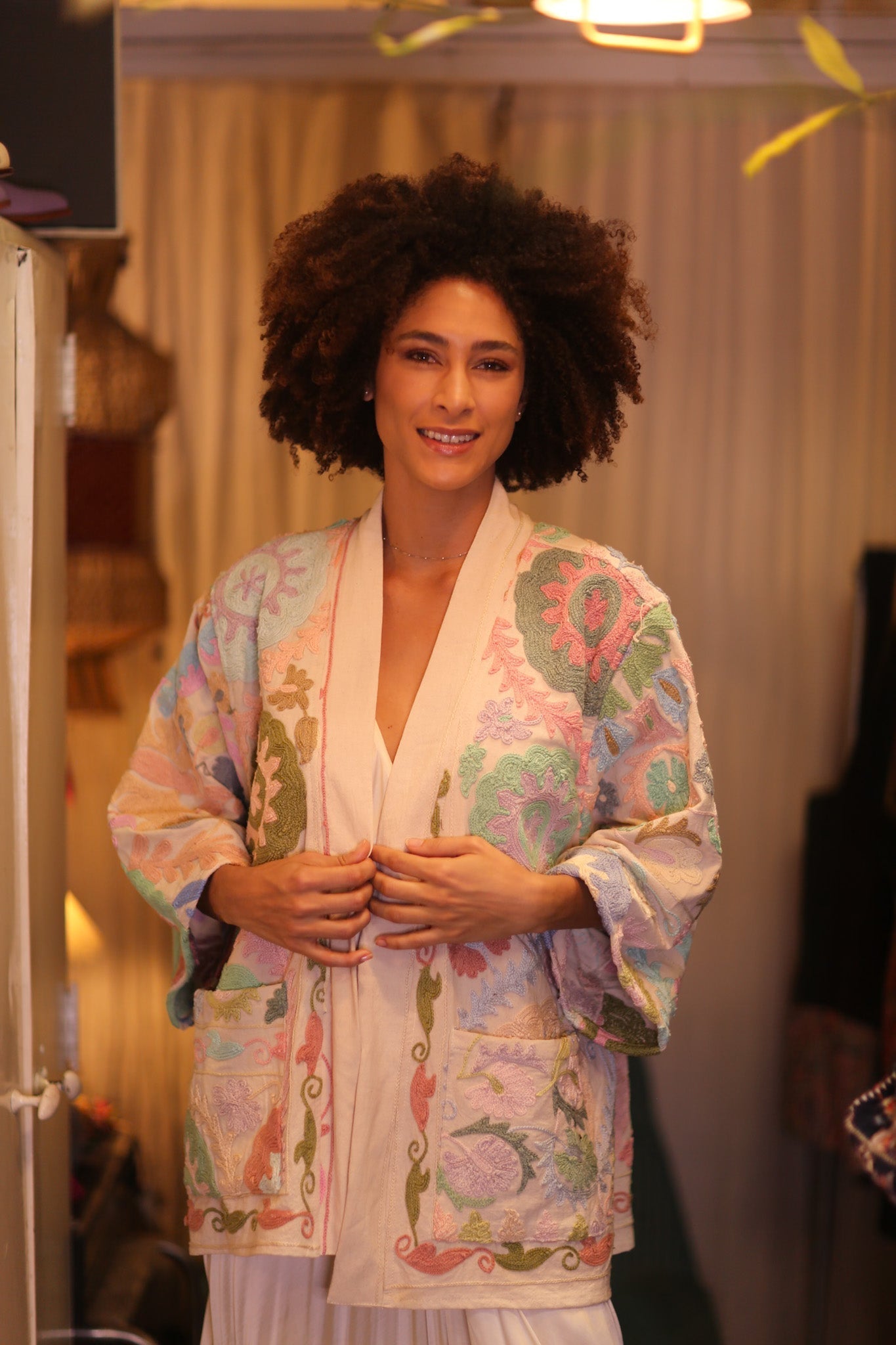 GINEVRA EMBROIDERED SUZANI KIMONO MONTY COCO - MOMO STUDIO BERLIN - Berlin Concept Store - sustainable & ethical fashion