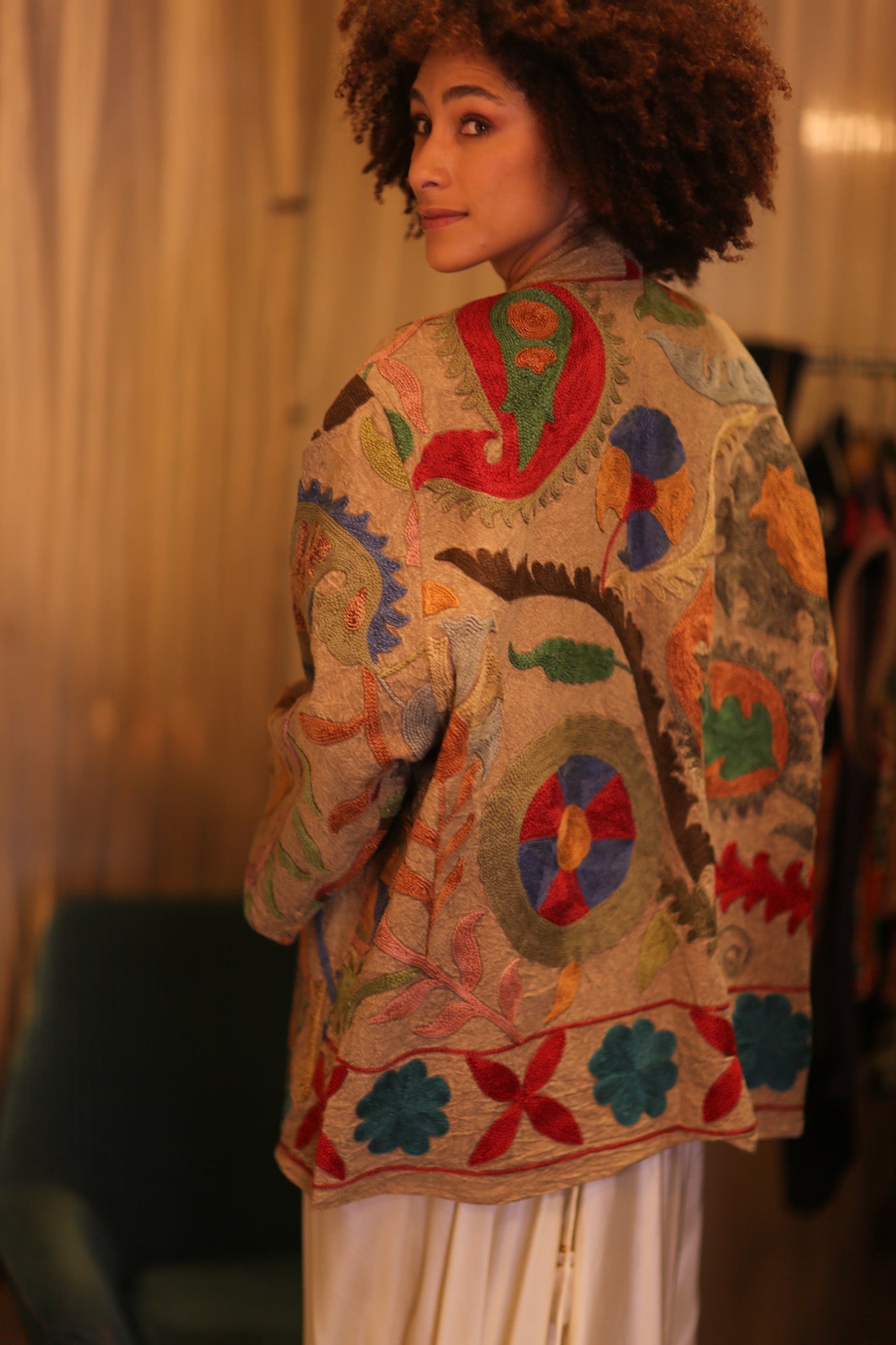GINEVRA EMBROIDERED SUZANI KIMONO MONTY IXORA - MOMO STUDIO BERLIN - Berlin Concept Store - sustainable & ethical fashion