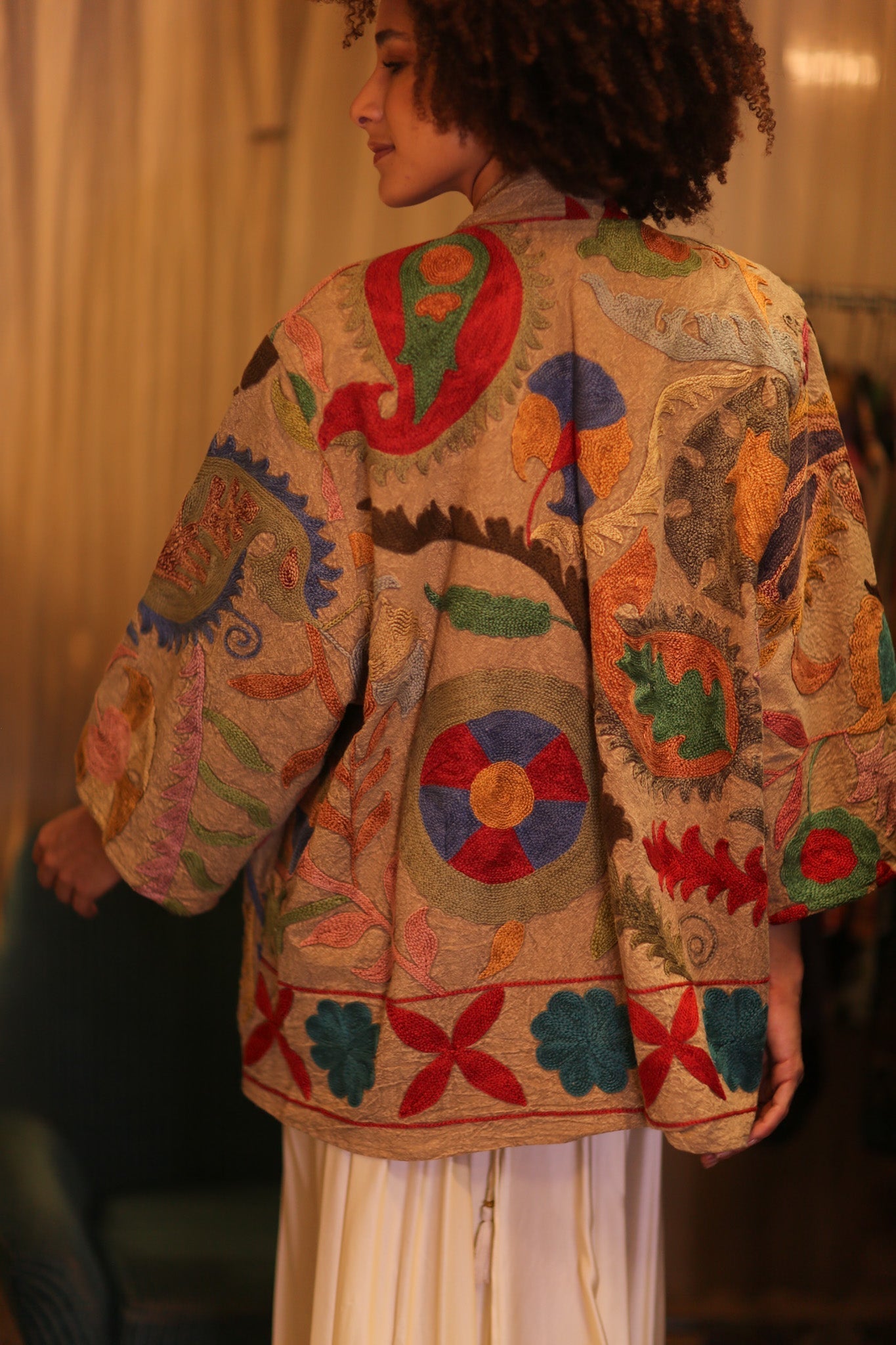 GINEVRA EMBROIDERED SUZANI KIMONO MONTY IXORA - MOMO STUDIO BERLIN - Berlin Concept Store - sustainable & ethical fashion