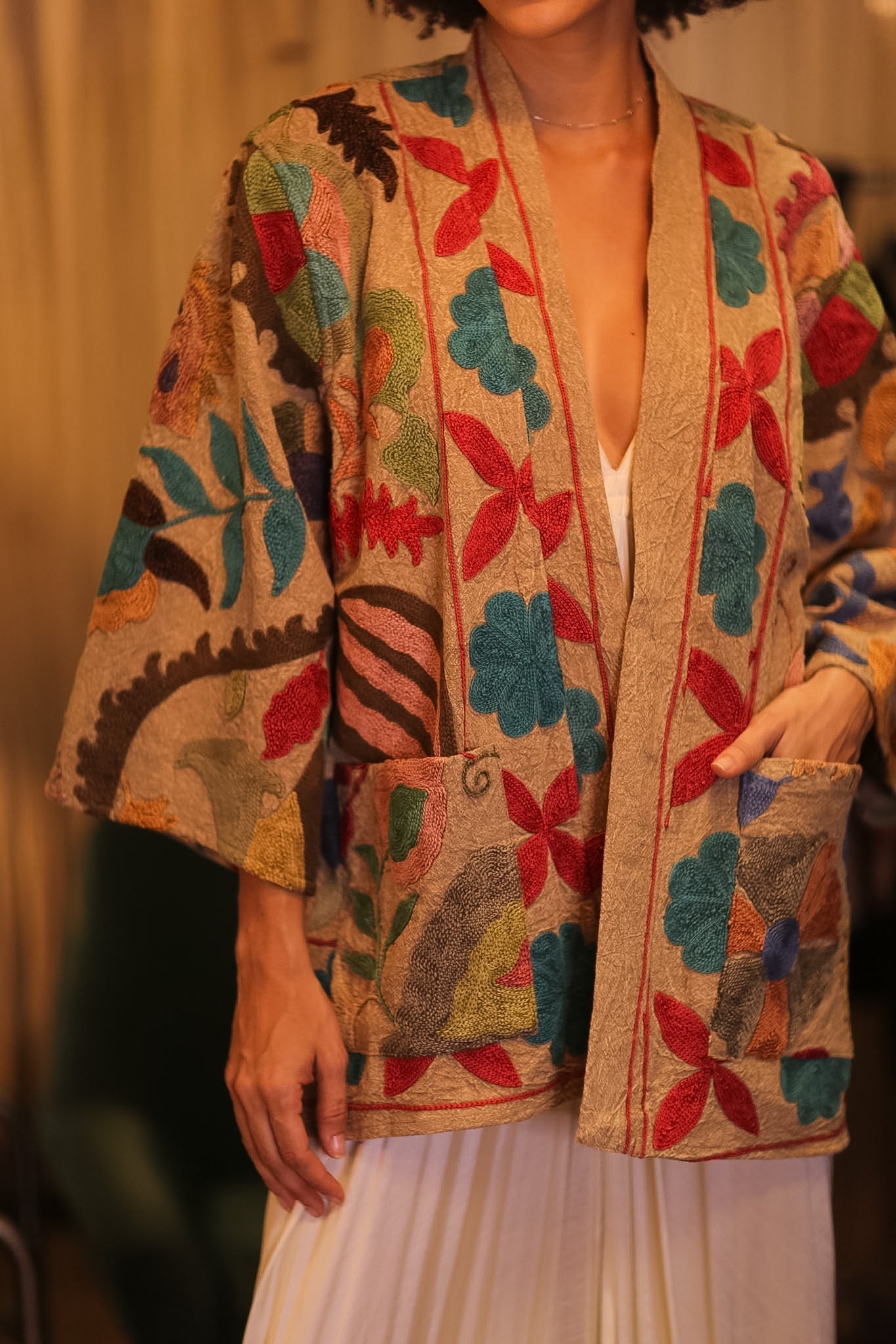 GINEVRA EMBROIDERED SUZANI KIMONO MONTY IXORA - MOMO STUDIO BERLIN - Berlin Concept Store - sustainable & ethical fashion