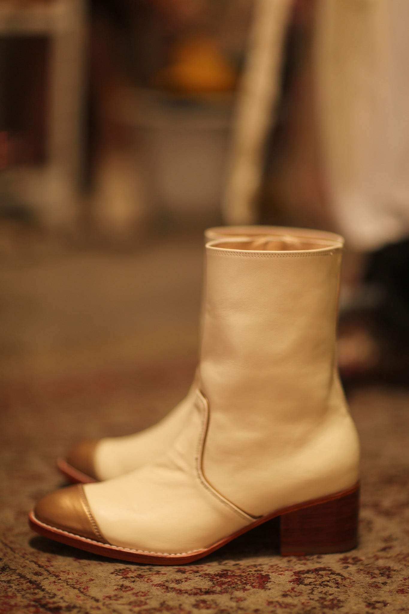 GOLD CAP CREAM BOOTS REYAL - MOMO STUDIO BERLIN - Berlin Concept Store - sustainable & ethical fashion