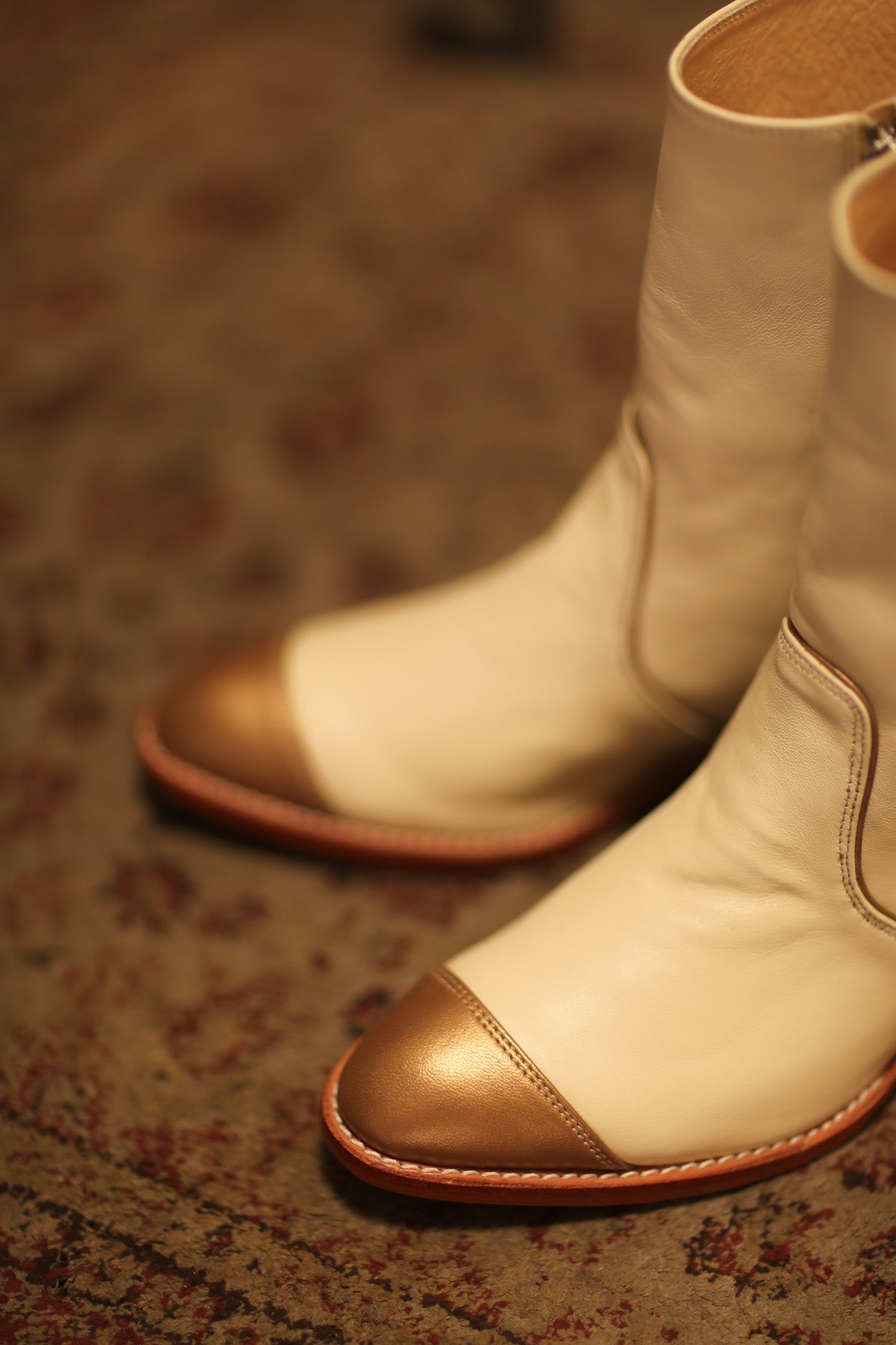 GOLD CAP CREAM BOOTS REYAL - MOMO STUDIO BERLIN - Berlin Concept Store - sustainable & ethical fashion