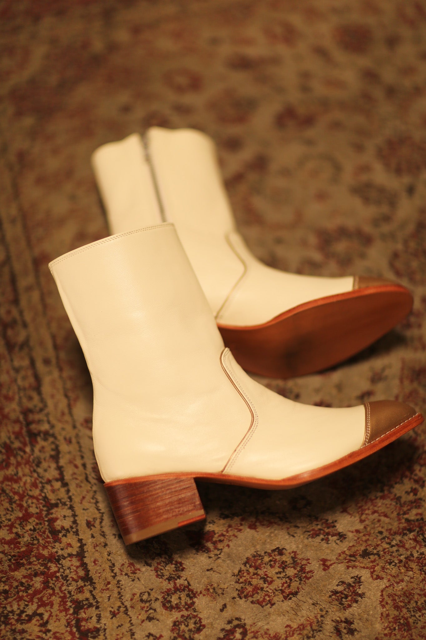 GOLD CAP CREAM BOOTS REYAL - MOMO STUDIO BERLIN - Berlin Concept Store - sustainable & ethical fashion