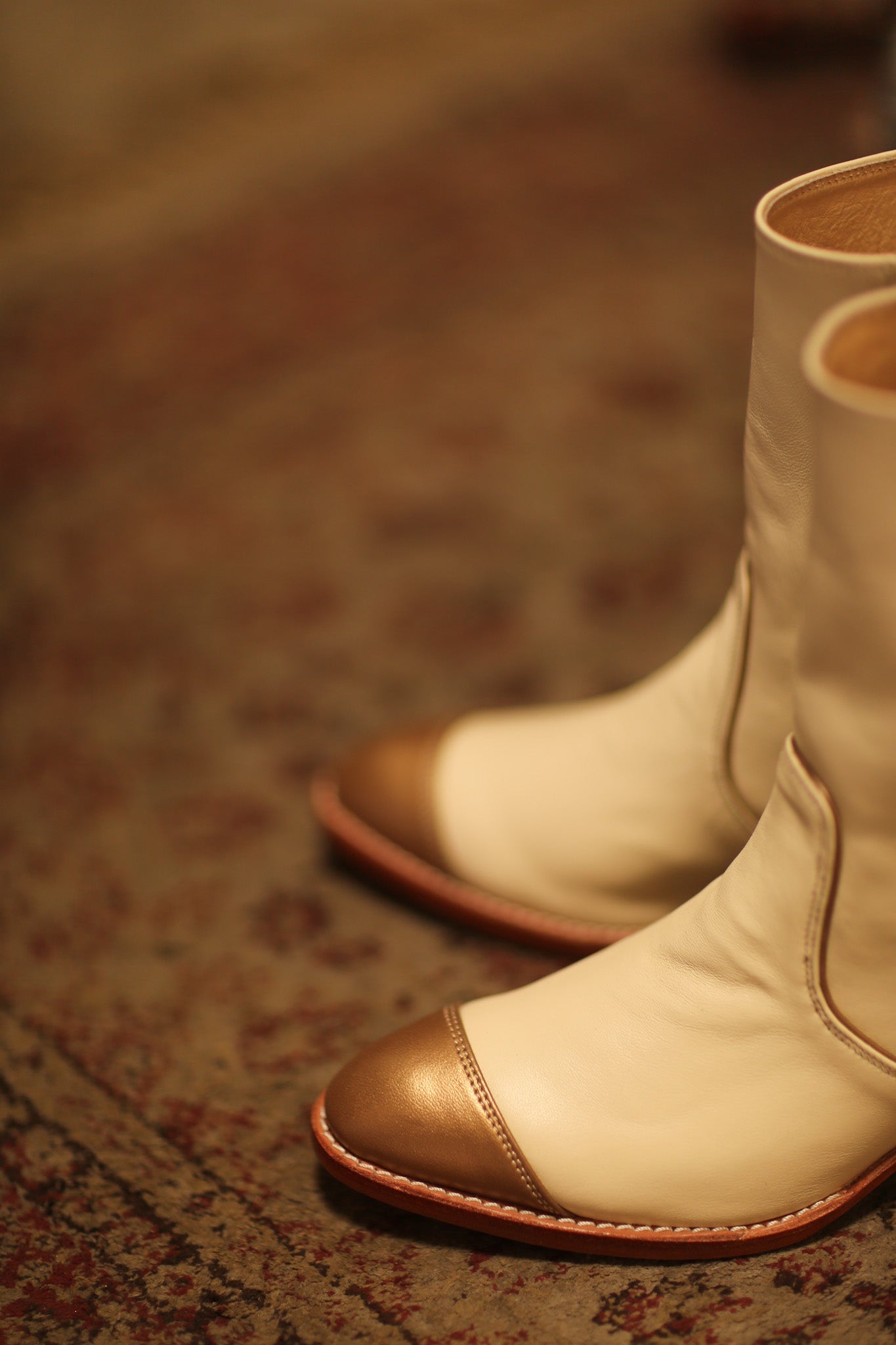 GOLD CAP CREAM BOOTS REYAL - MOMO STUDIO BERLIN - Berlin Concept Store - sustainable & ethical fashion