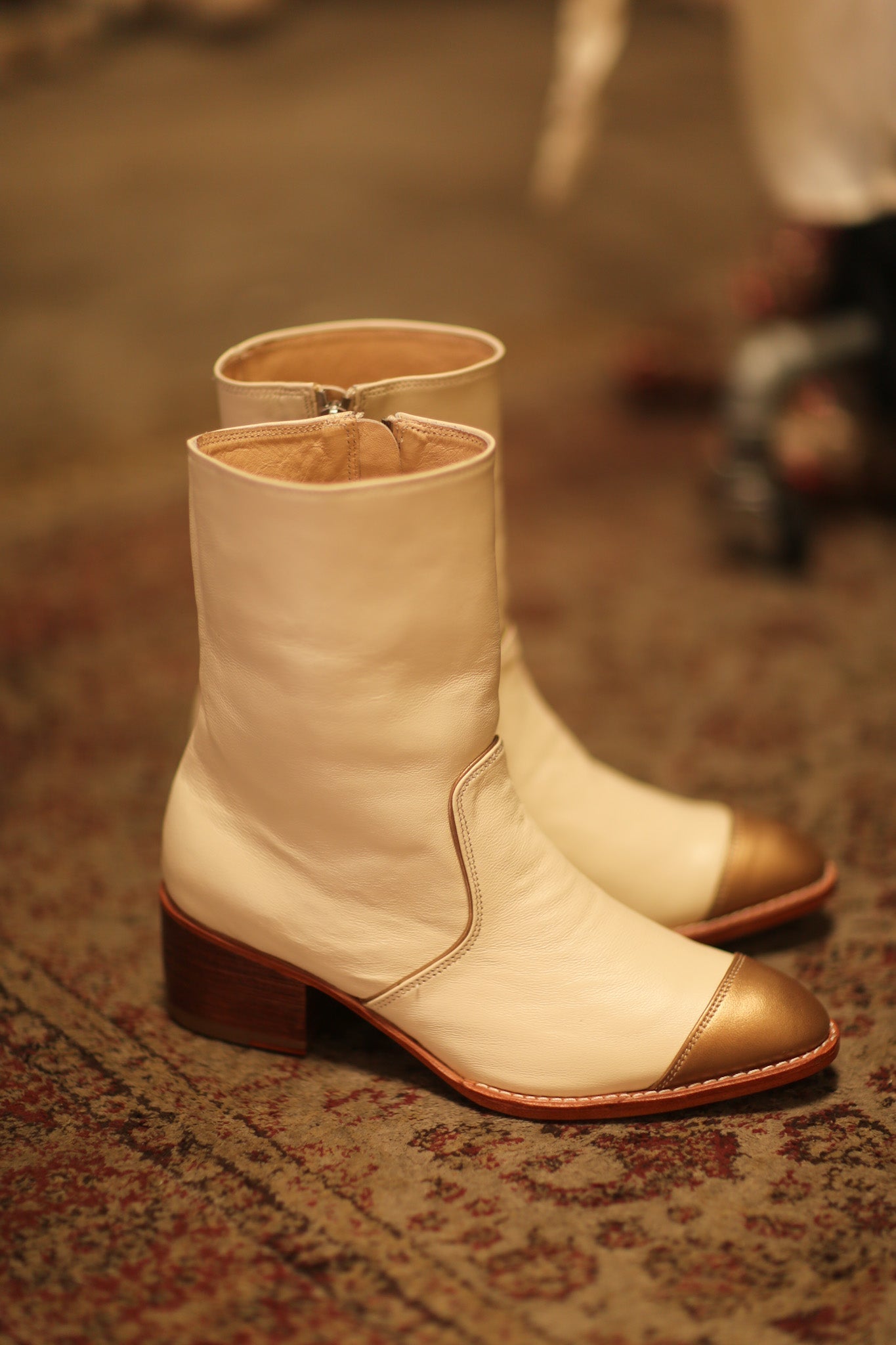 GOLD CAP CREAM BOOTS REYAL - MOMO STUDIO BERLIN - Berlin Concept Store - sustainable & ethical fashion