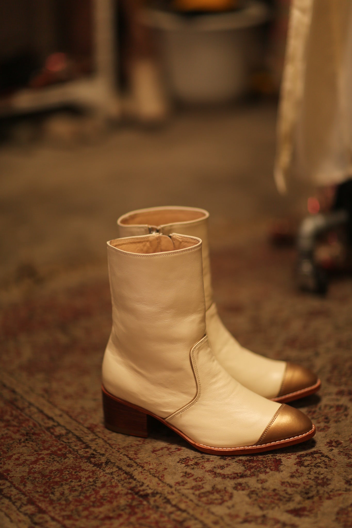 GOLD CAP CREAM BOOTS REYAL - MOMO STUDIO BERLIN - Berlin Concept Store - sustainable & ethical fashion