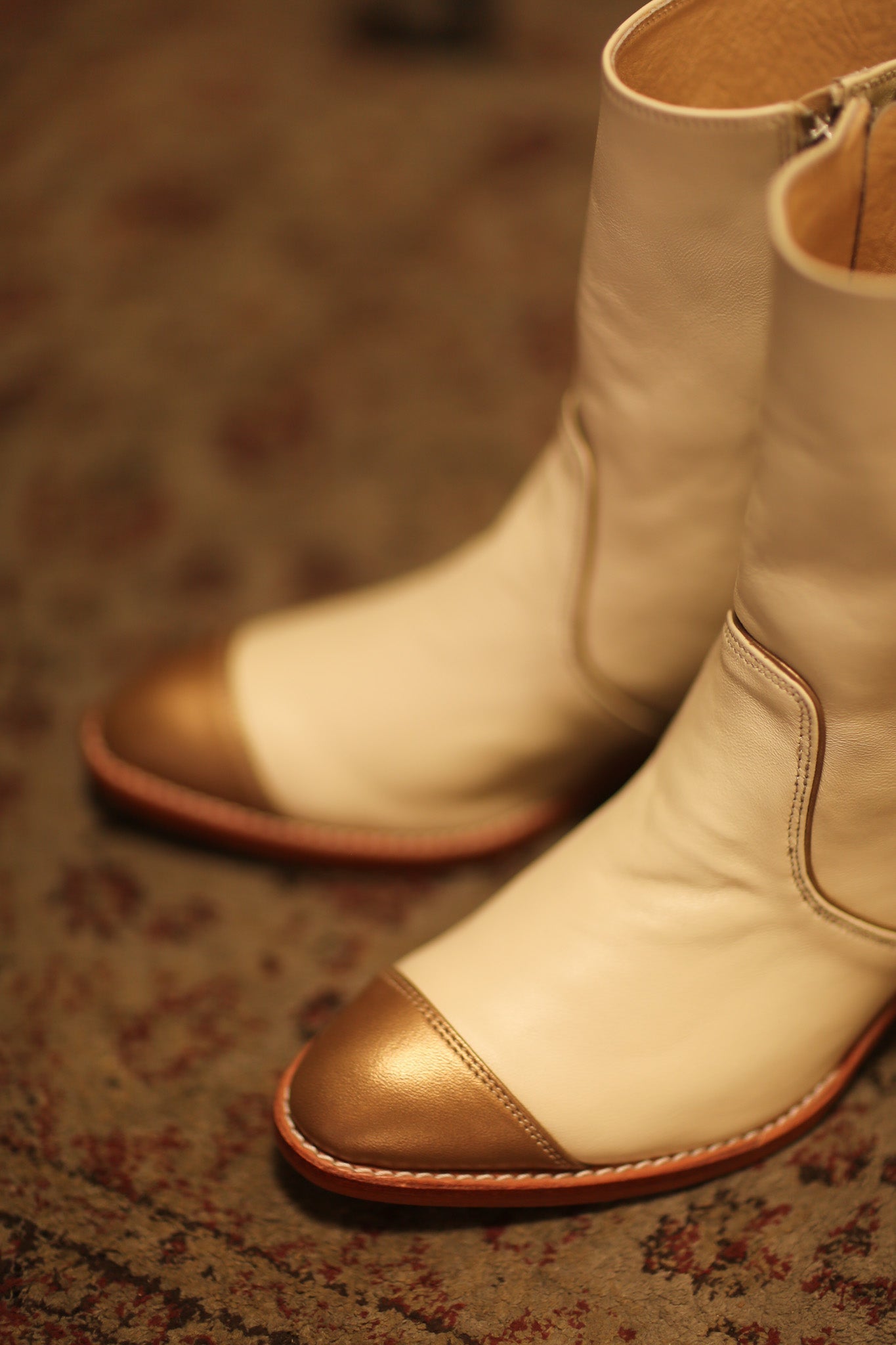 GOLD CAP CREAM BOOTS REYAL - MOMO STUDIO BERLIN - Berlin Concept Store - sustainable & ethical fashion