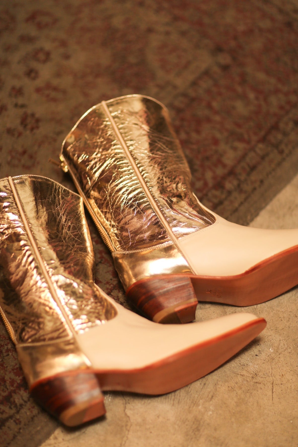 GOLD CREAM WESTERN COWBOY BOOTS WINEA - MOMO STUDIO BERLIN - Berlin Concept Store - sustainable & ethical fashion