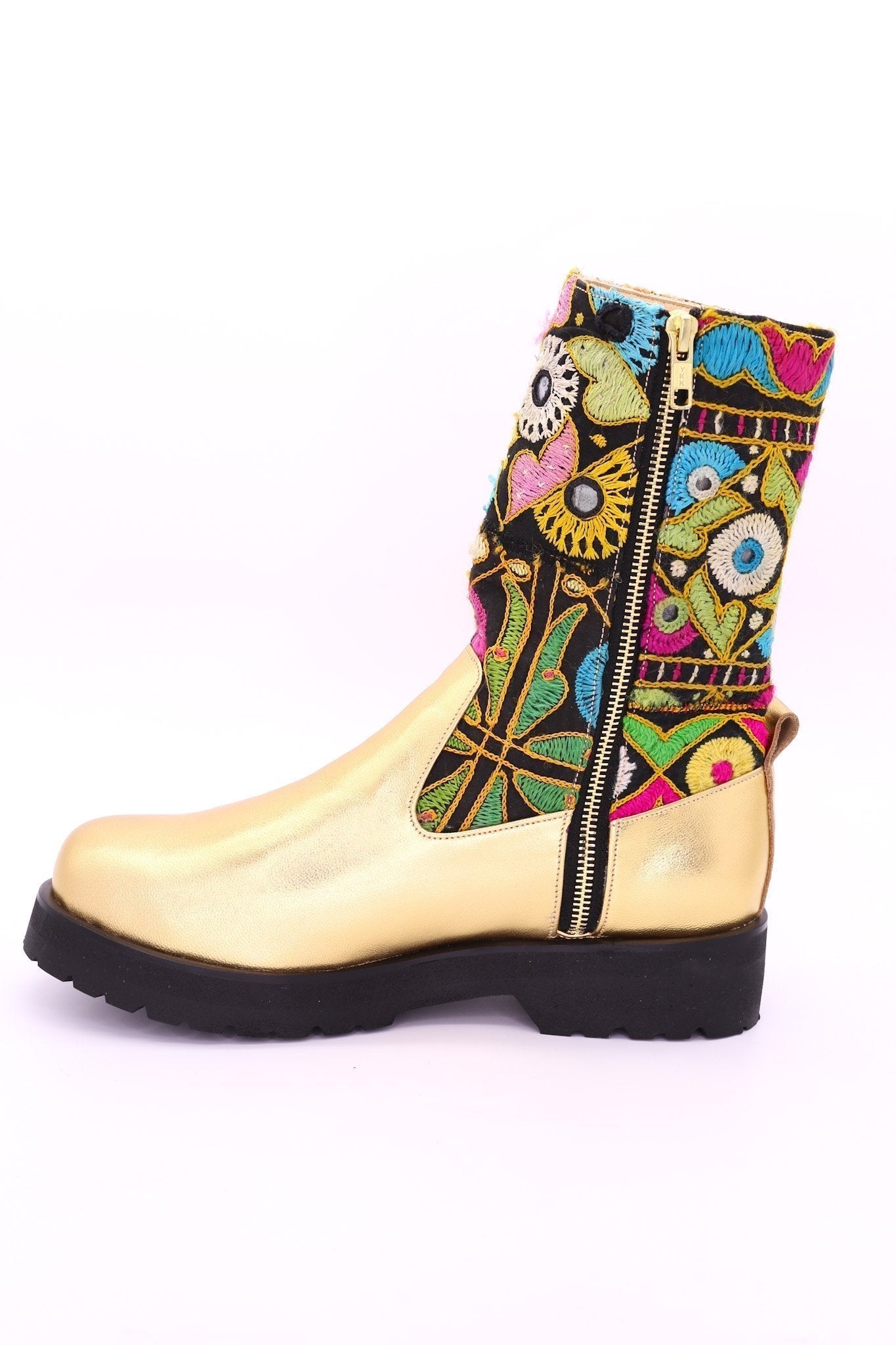 GOLD STOMPY CHELSEA BOOTS FREJA - MOMO STUDIO BERLIN - Berlin Concept Store - sustainable & ethical fashion