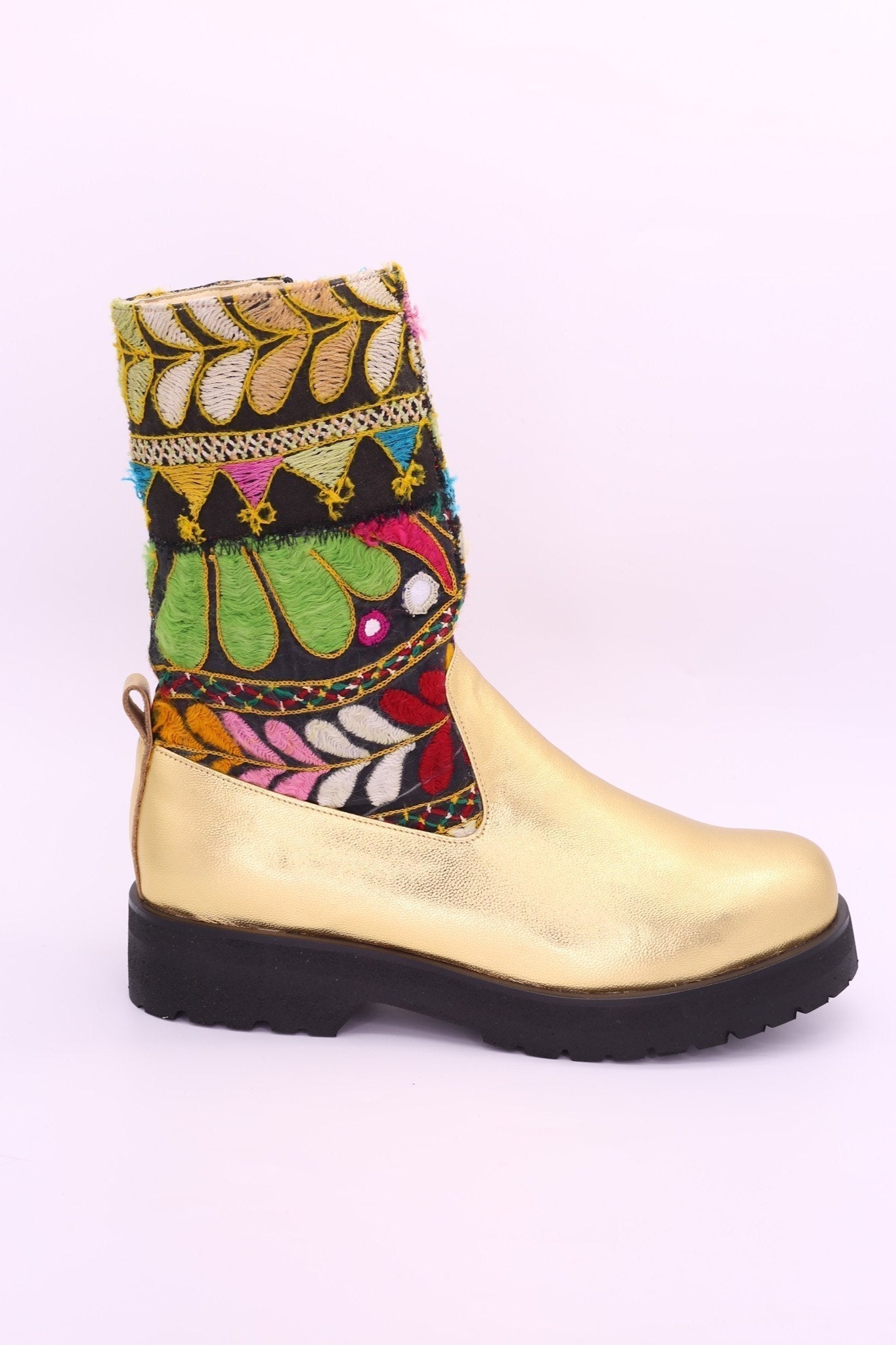 GOLD STOMPY CHELSEA BOOTS FREJA - MOMO STUDIO BERLIN - Berlin Concept Store - sustainable & ethical fashion