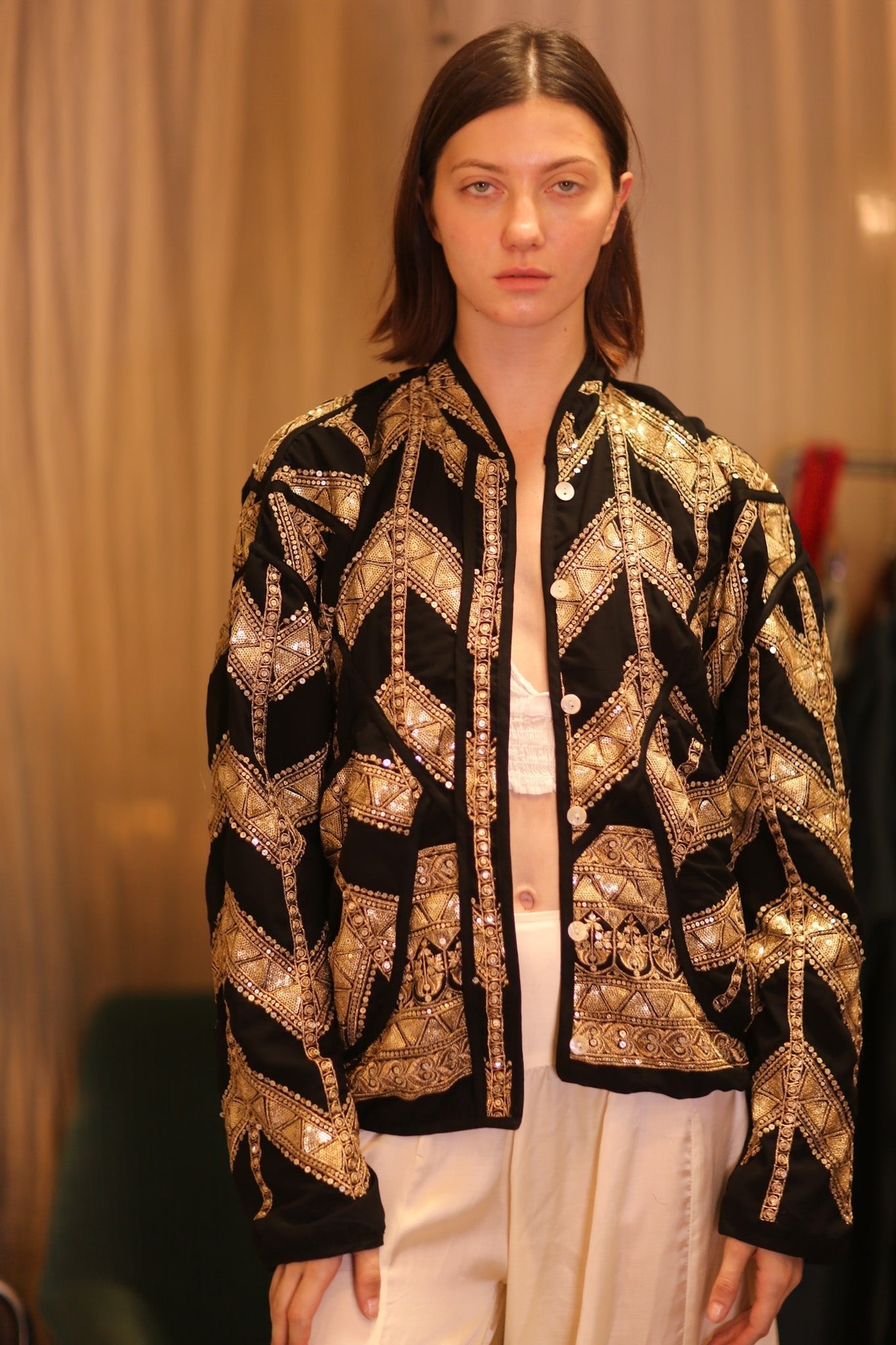 GOLDEN EMBROIDERED SILK JACKET MONAR - MOMO STUDIO BERLIN - Berlin Concept Store - sustainable & ethical fashion