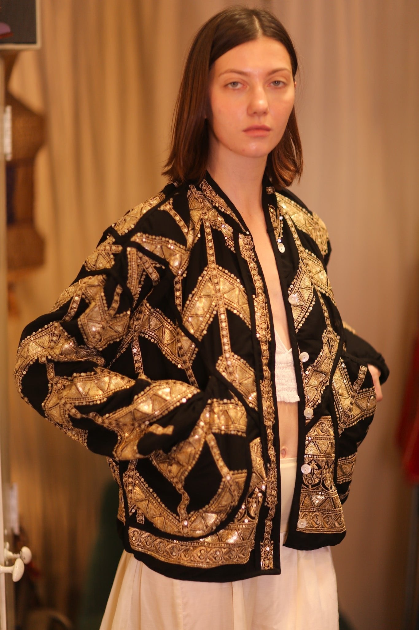GOLDEN EMBROIDERED SILK JACKET MONAR - MOMO STUDIO BERLIN - Berlin Concept Store - sustainable & ethical fashion