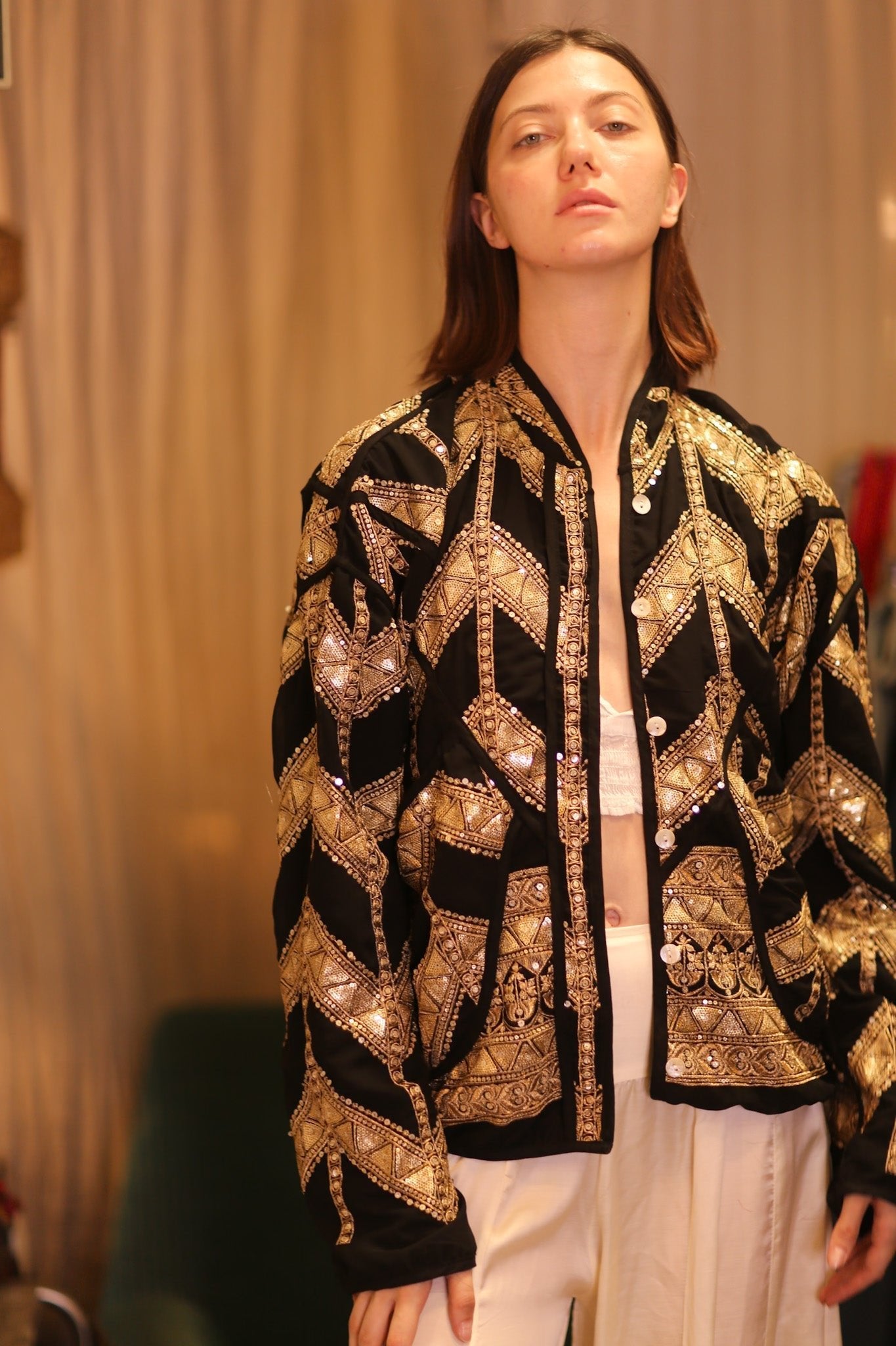 GOLDEN EMBROIDERED SILK JACKET MONAR - MOMO STUDIO BERLIN - Berlin Concept Store - sustainable & ethical fashion