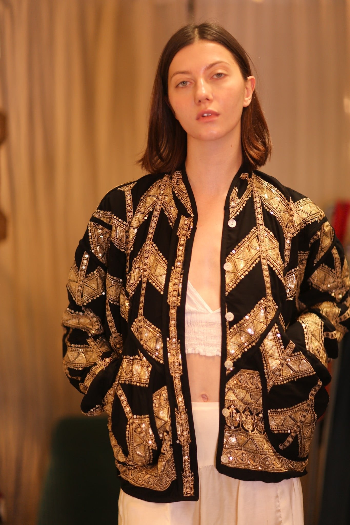 GOLDEN EMBROIDERED SILK JACKET MONAR - MOMO STUDIO BERLIN - Berlin Concept Store - sustainable & ethical fashion
