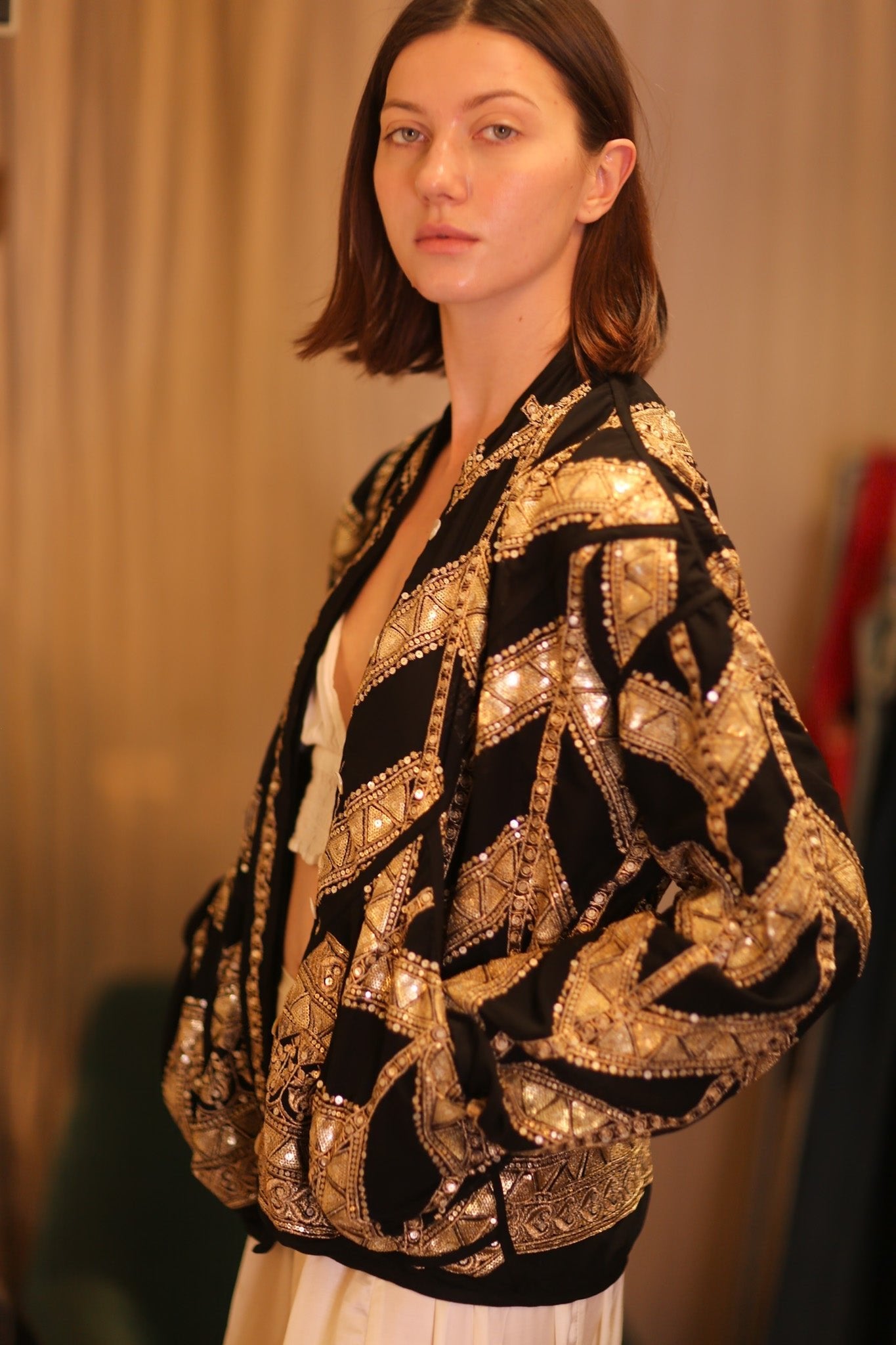 GOLDEN EMBROIDERED SILK JACKET MONAR - MOMO STUDIO BERLIN - Berlin Concept Store - sustainable & ethical fashion