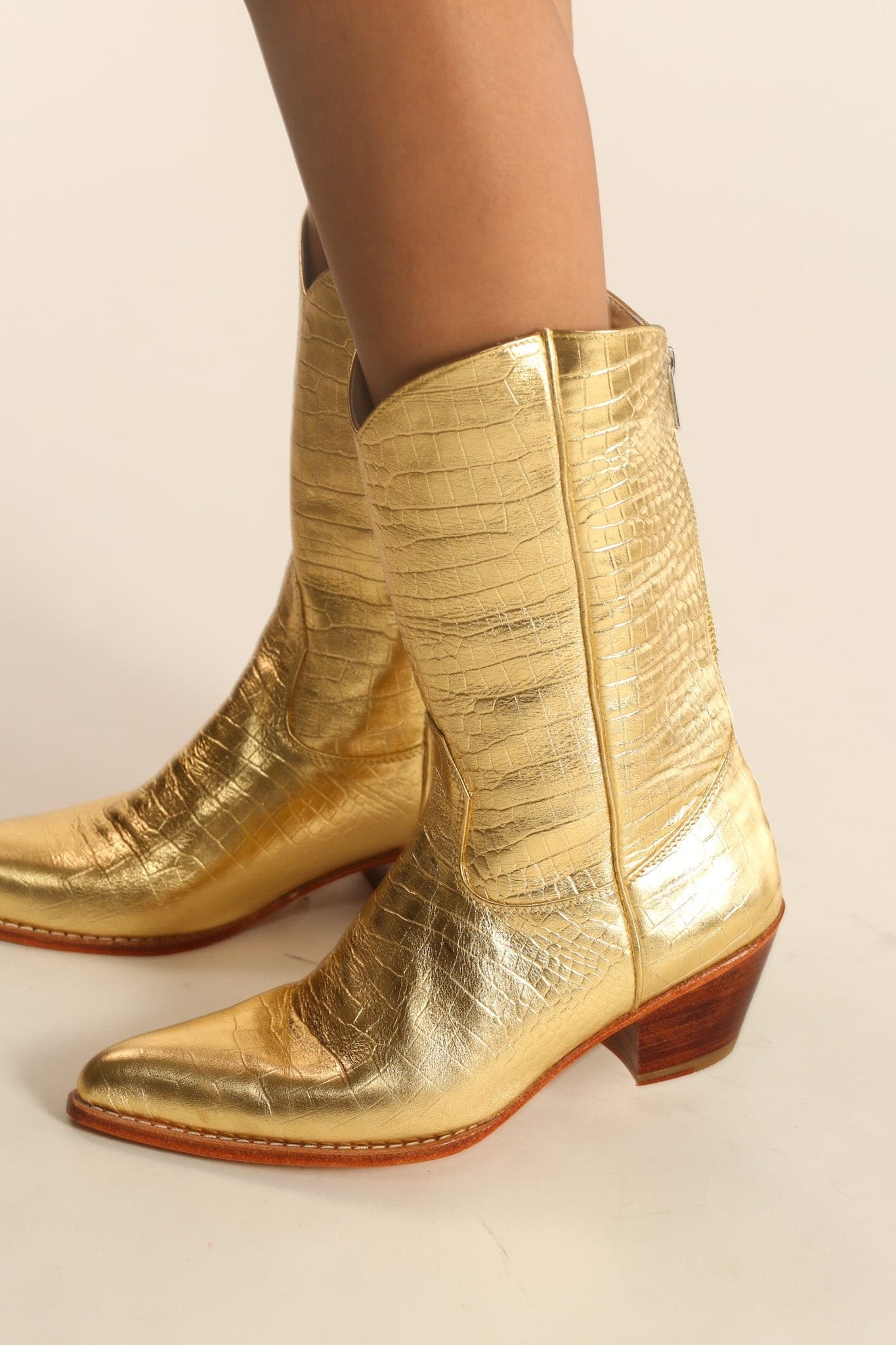 GOLDEN LEATHER WESTERN BOOTS SALA - MOMO STUDIO BERLIN - Berlin Concept Store - sustainable & ethical fashion