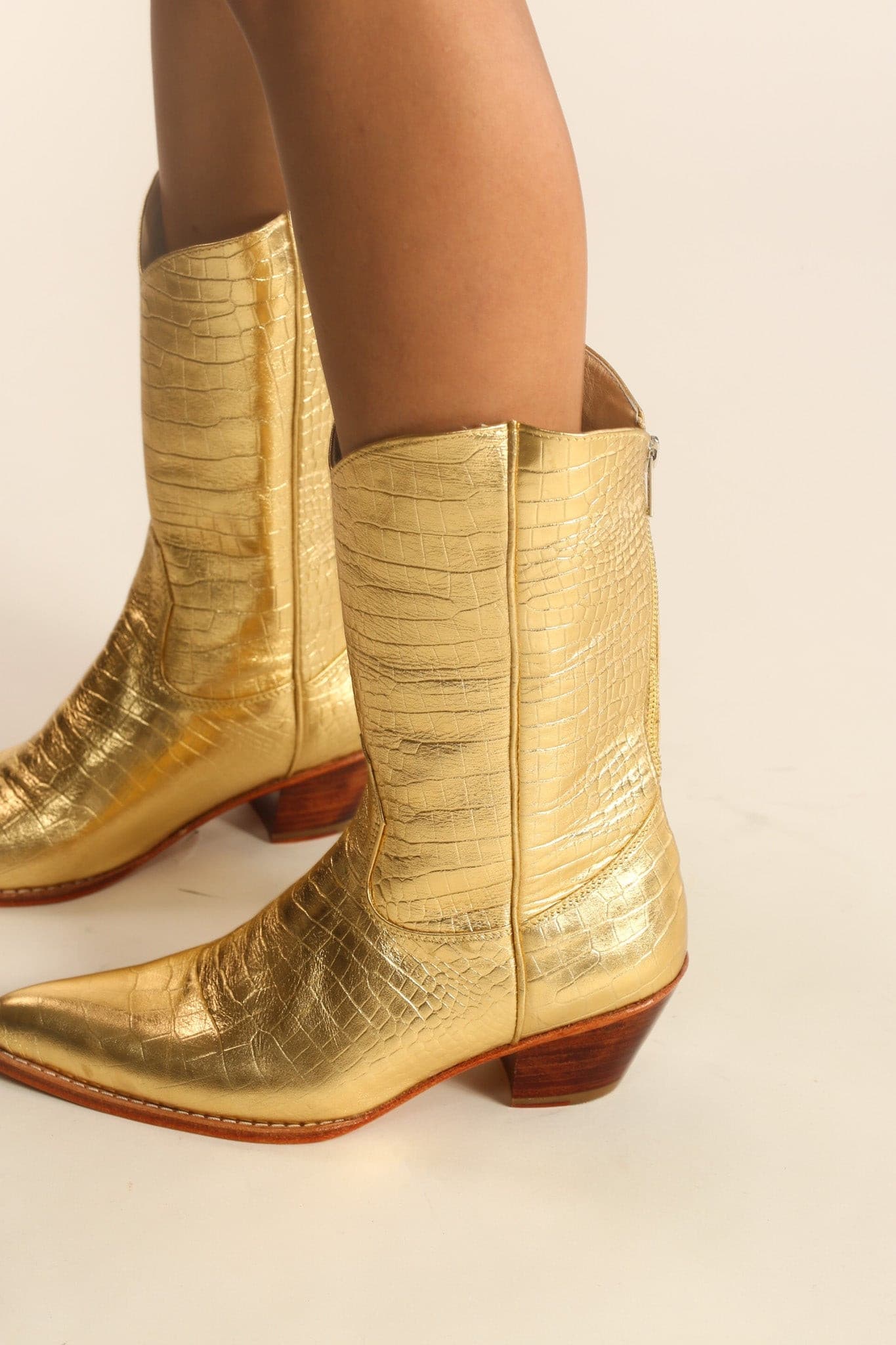 GOLDEN LEATHER WESTERN BOOTS SALA - MOMO STUDIO BERLIN - Berlin Concept Store - sustainable & ethical fashion