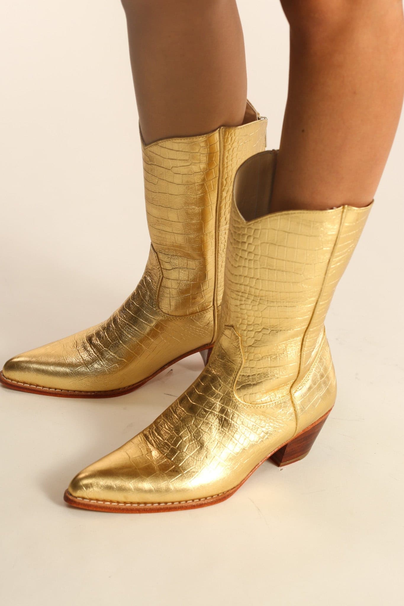 GOLDEN LEATHER WESTERN BOOTS SALA - MOMO STUDIO BERLIN - Berlin Concept Store - sustainable & ethical fashion