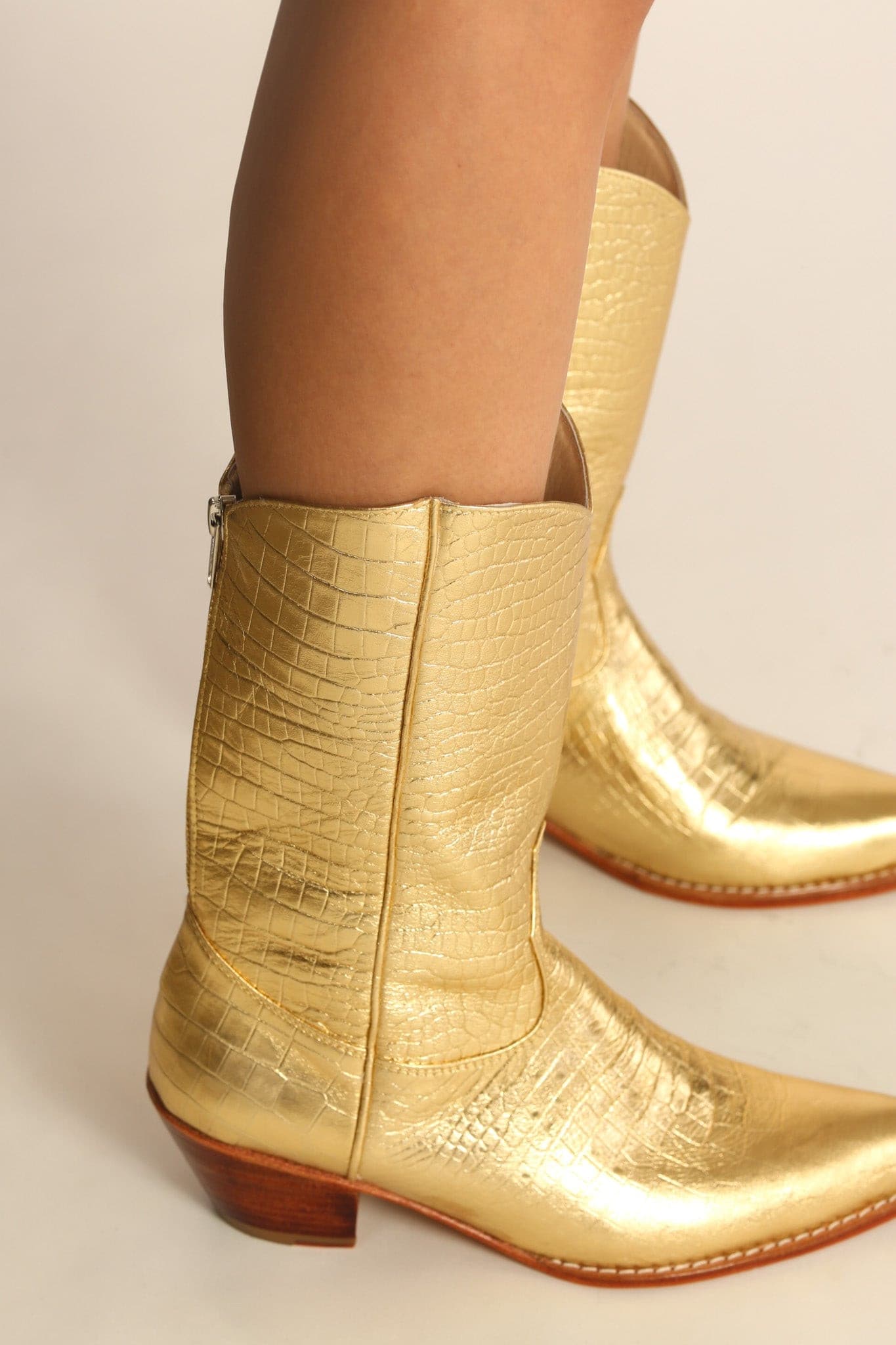 GOLDEN LEATHER WESTERN BOOTS SALA - MOMO STUDIO BERLIN - Berlin Concept Store - sustainable & ethical fashion