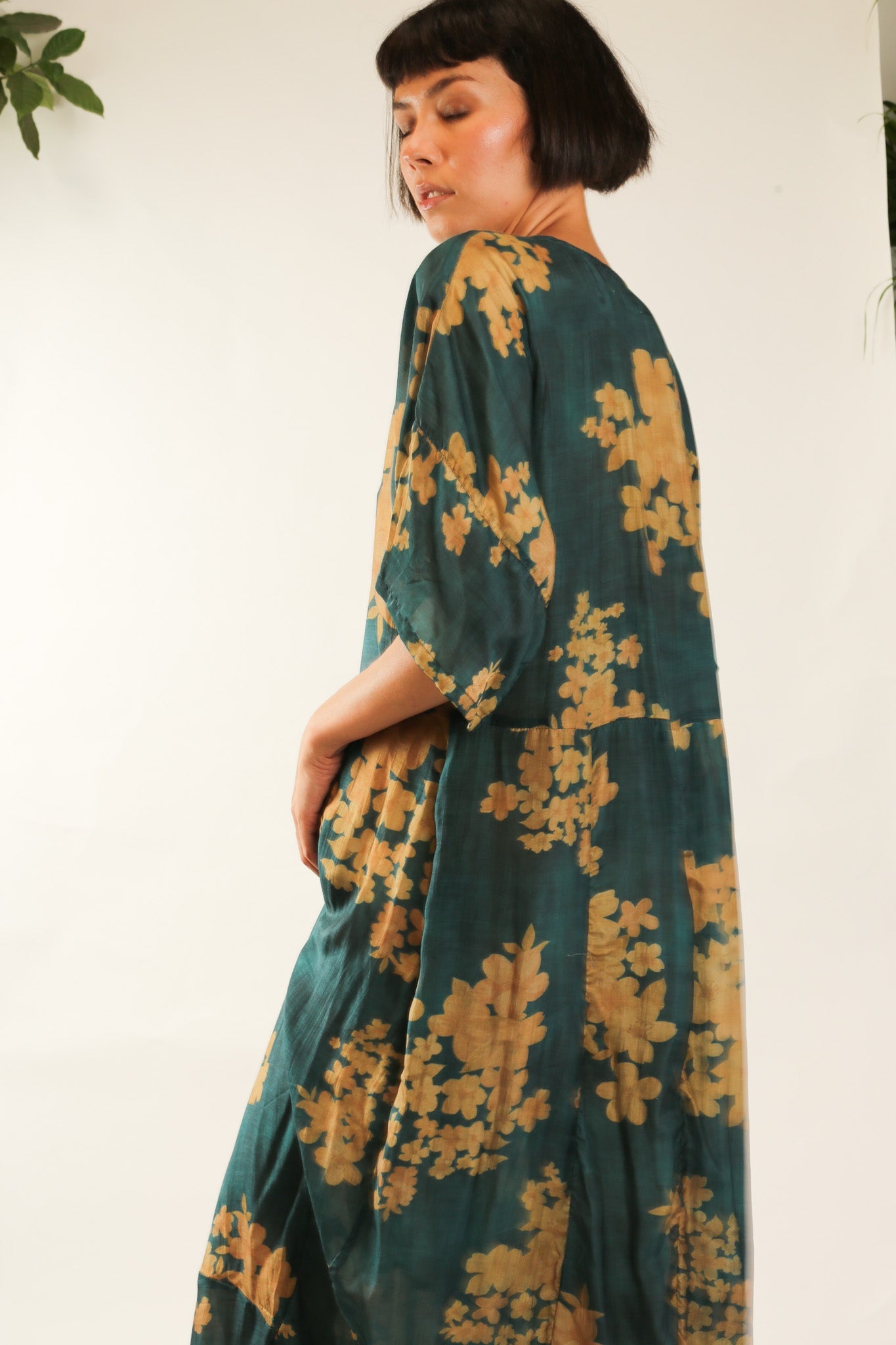 GREEN FLORAL PRINT KAFTAN DRESS GALLERY - MOMO STUDIO BERLIN - Berlin Concept Store - sustainable & ethical fashion