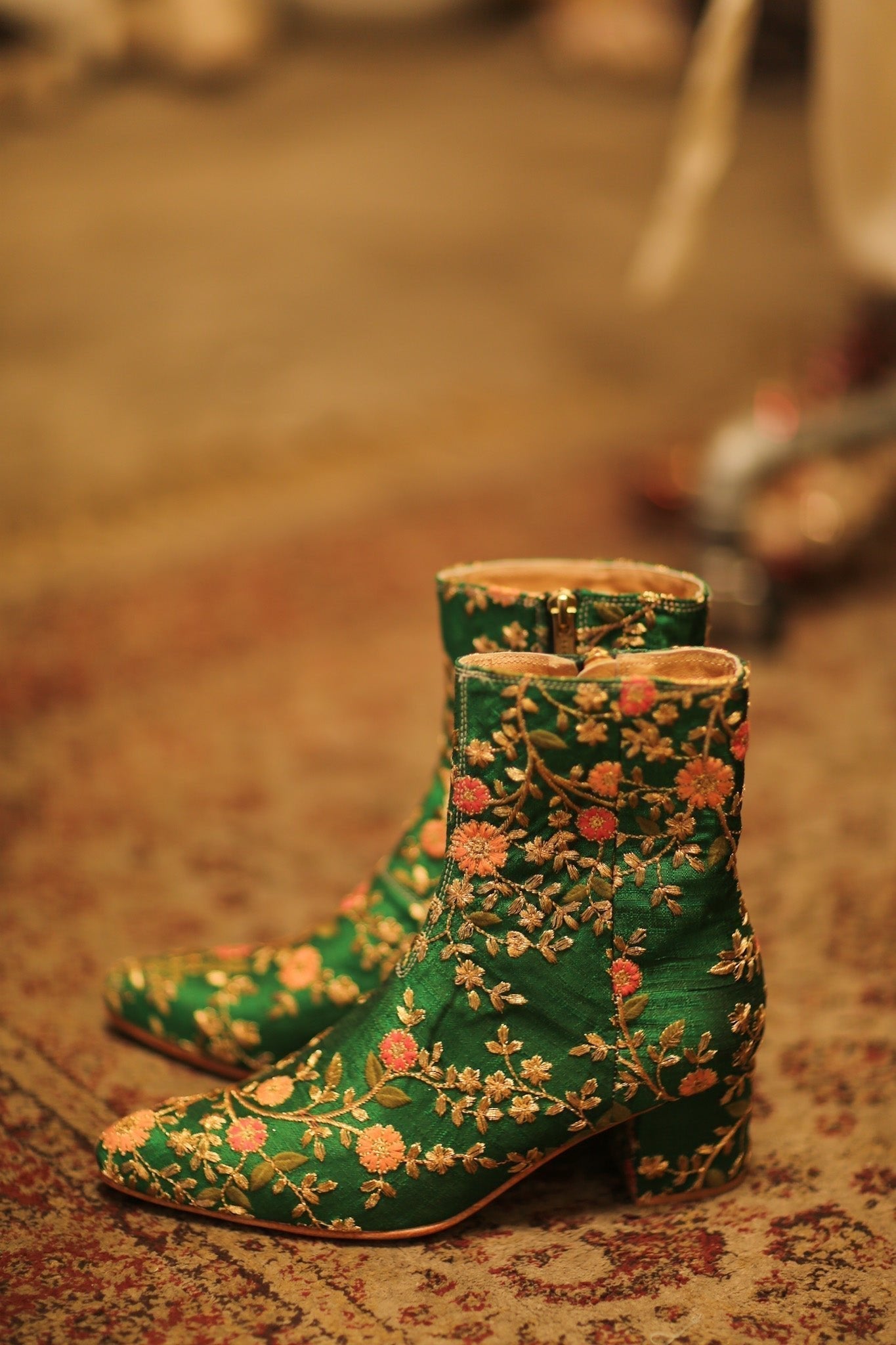 GREEN FLOWER EMBROIDERED SILK BOOTS NIKIO - MOMO STUDIO BERLIN - Berlin Concept Store - sustainable & ethical fashion