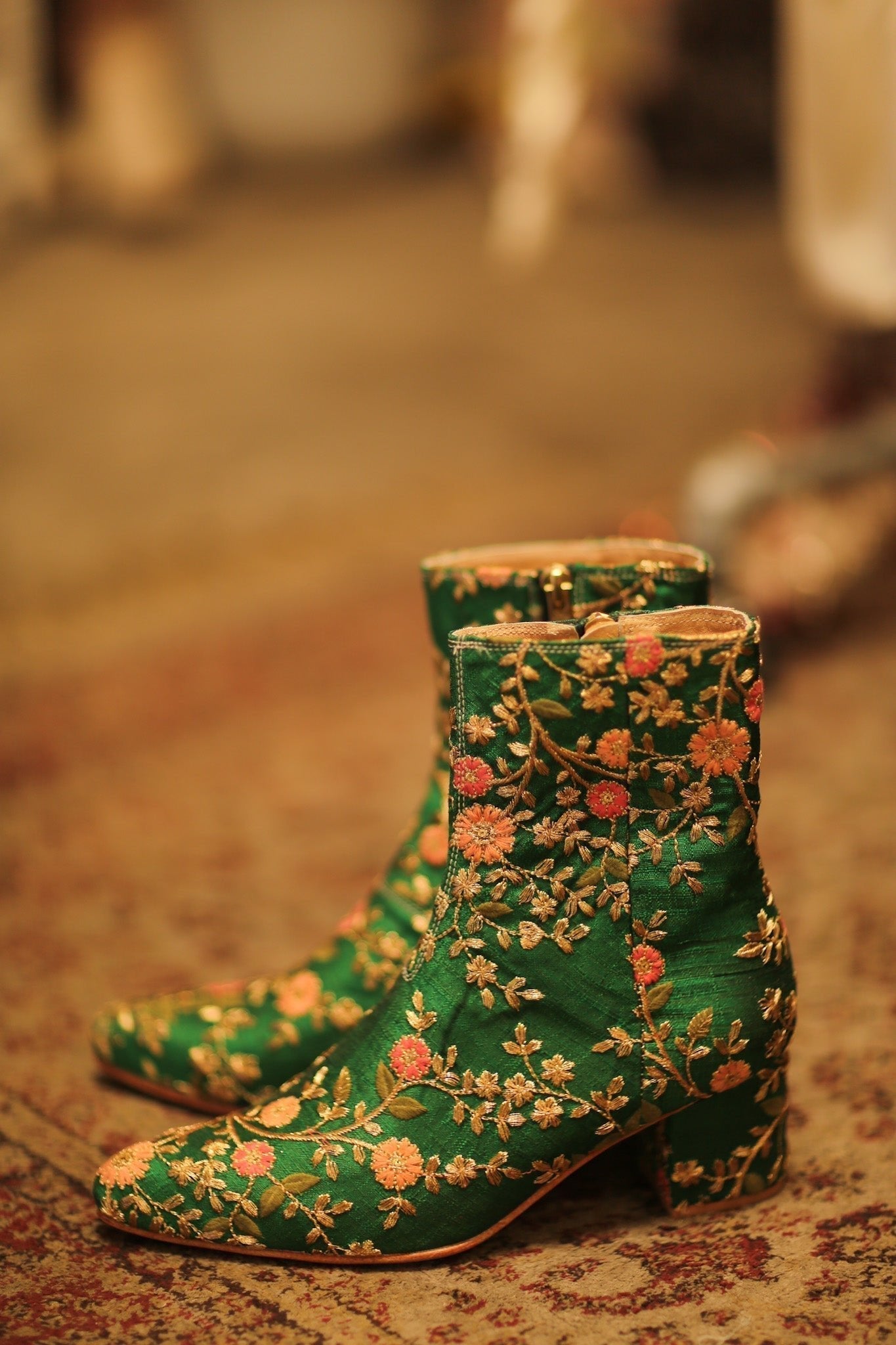 GREEN FLOWER EMBROIDERED SILK BOOTS NIKIO - MOMO STUDIO BERLIN - Berlin Concept Store - sustainable & ethical fashion