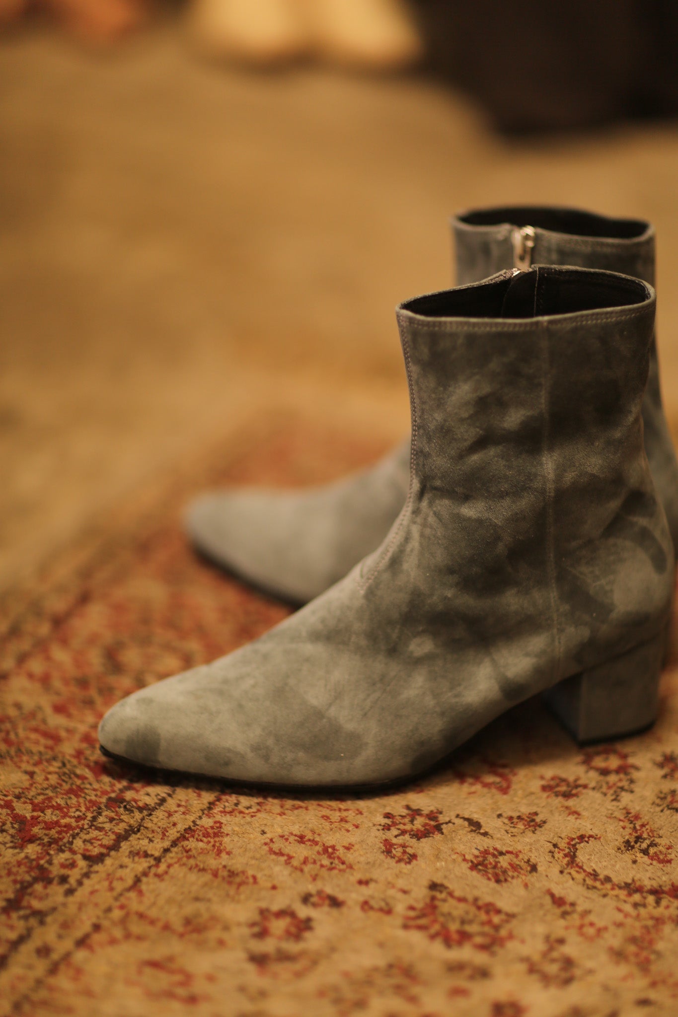 GREY SUEDE BOOTS MOODS - MOMO STUDIO BERLIN - Berlin Concept Store - sustainable & ethical fashion