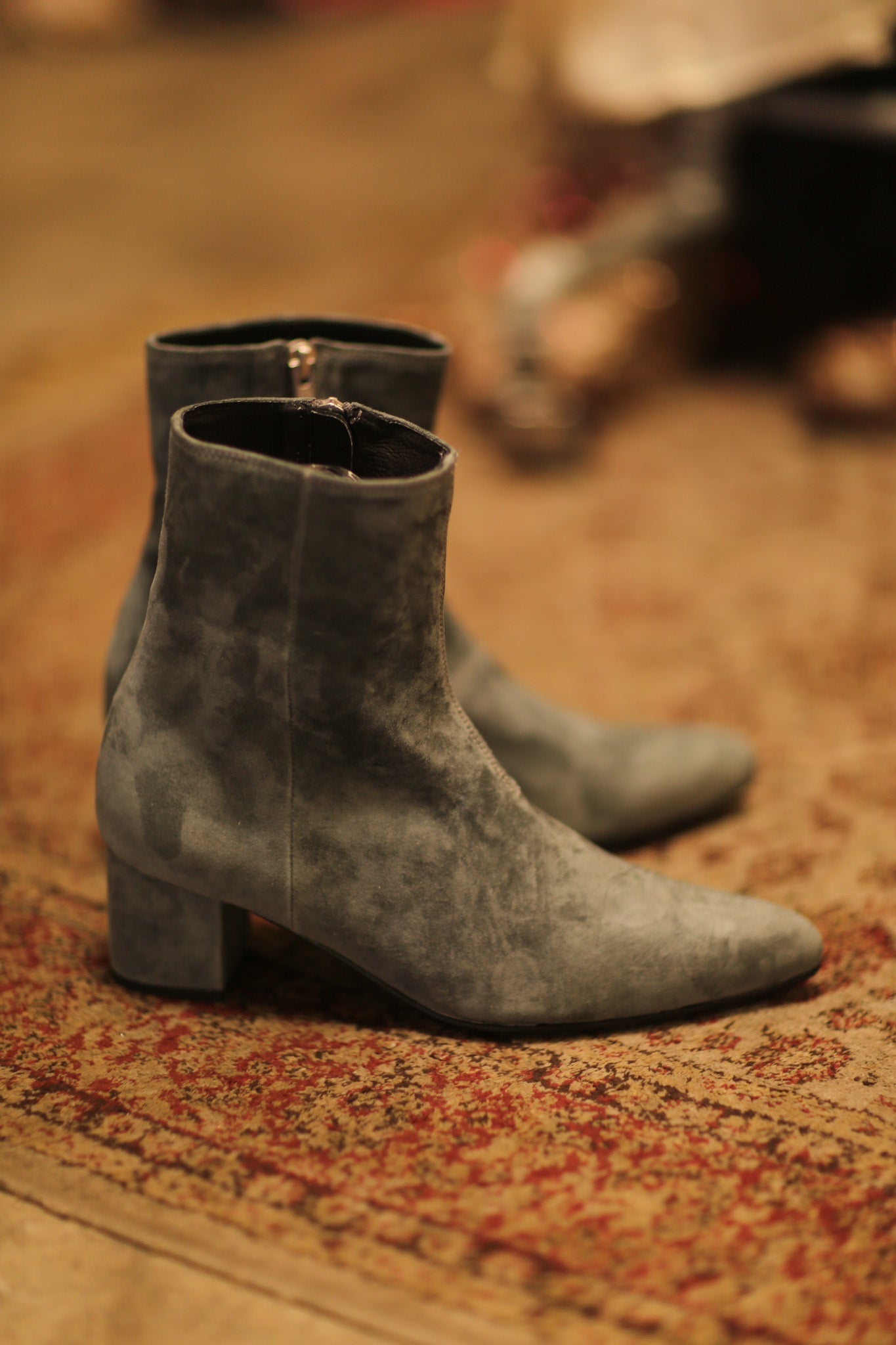 GREY SUEDE BOOTS MOODS - MOMO STUDIO BERLIN - Berlin Concept Store - sustainable & ethical fashion