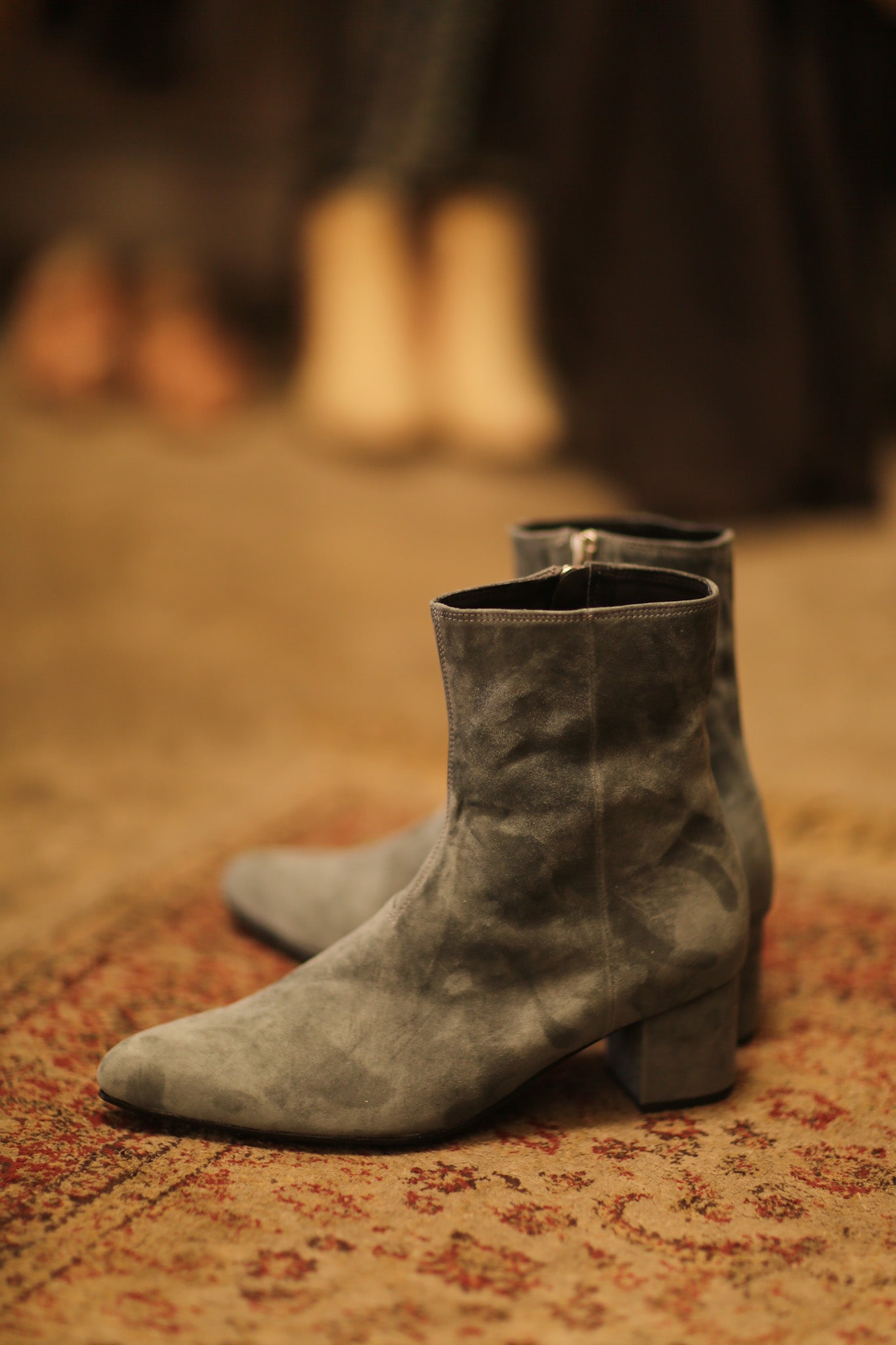 GREY SUEDE BOOTS MOODS - MOMO STUDIO BERLIN - Berlin Concept Store - sustainable & ethical fashion