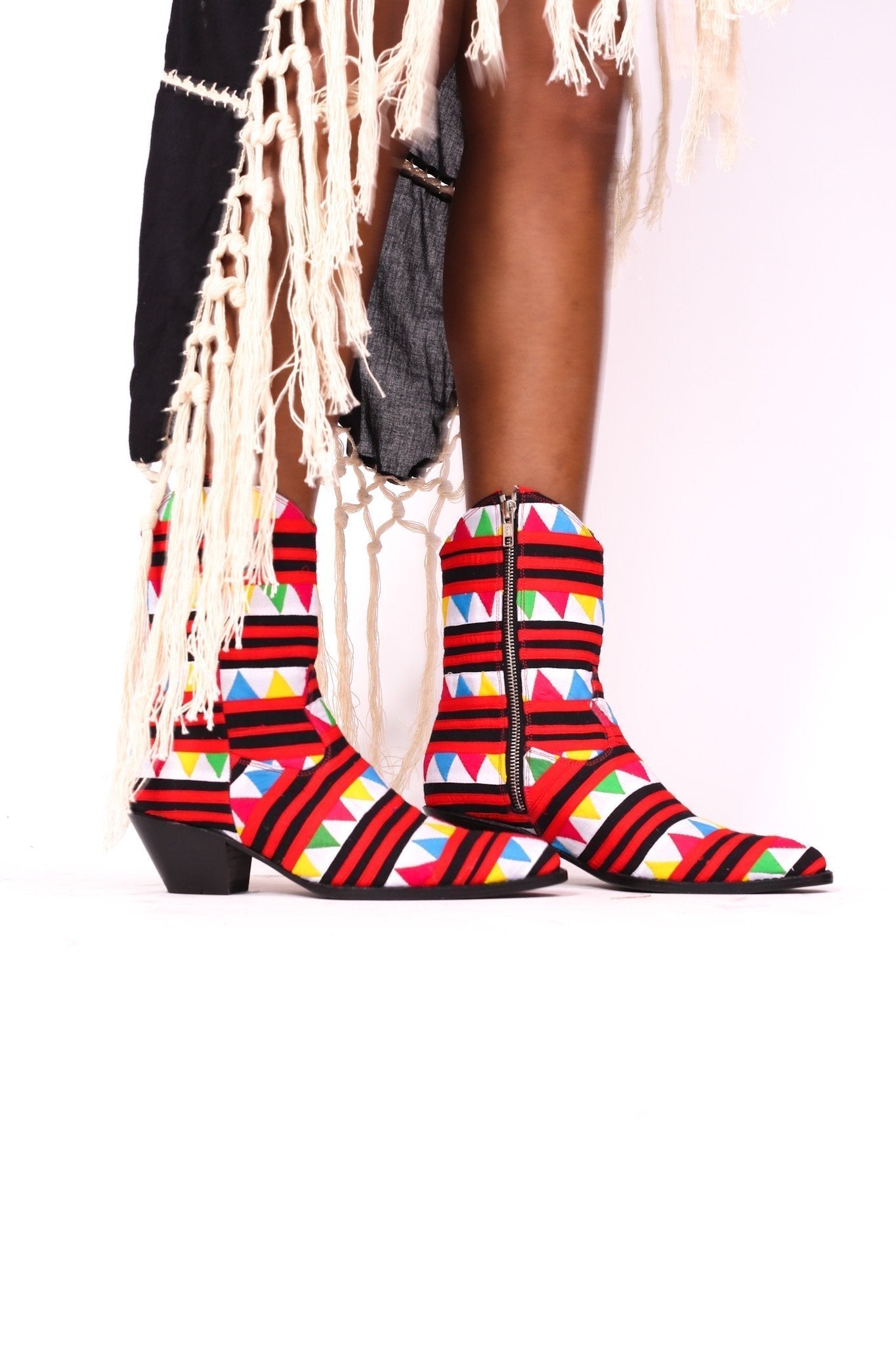 HAND CRAFTED TRIBAL HMONG BOOTS SASSA - MOMO STUDIO BERLIN - Berlin Concept Store - sustainable & ethical fashion