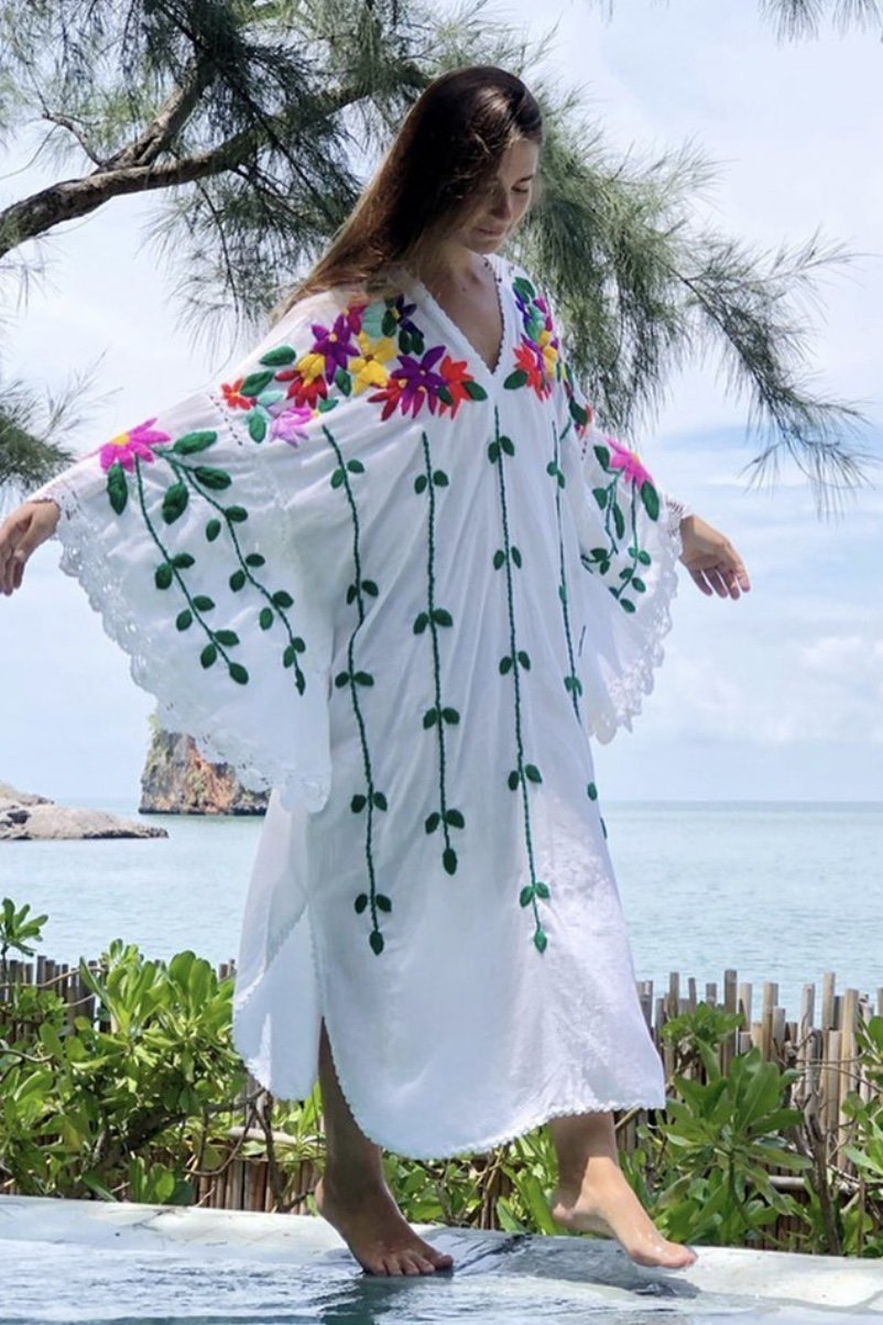 HAND EMBROIDERED KAFTAN NATALIE - MOMO STUDIO BERLIN - Berlin Concept Store - sustainable & ethical fashion