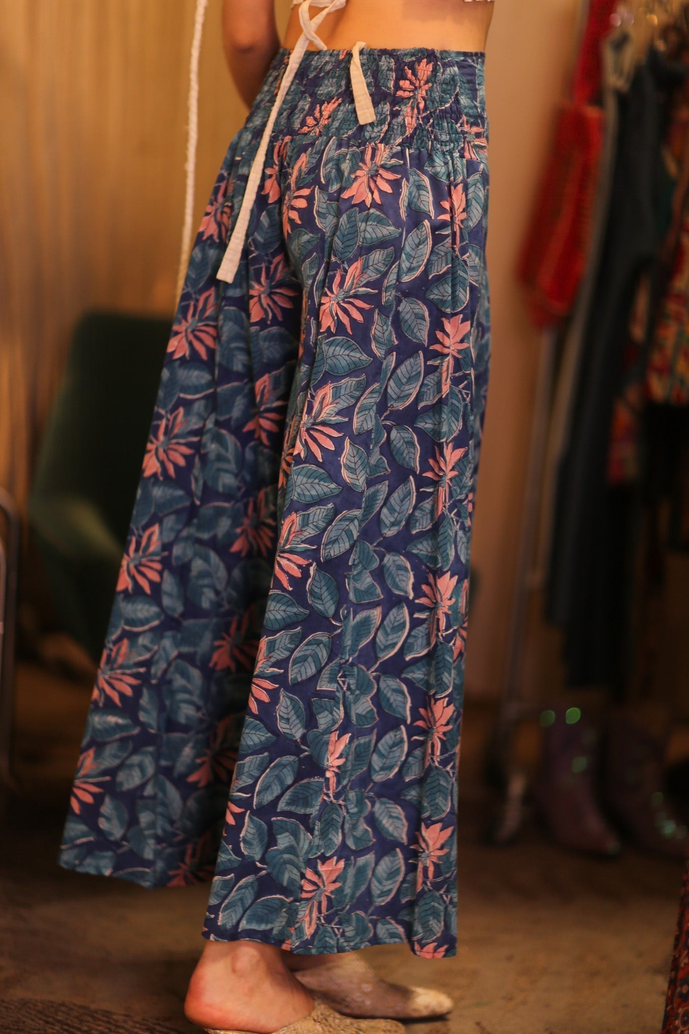 HANDBLOCKED COTTON WIDE LEGS PANTS RUBY FORU - MOMO STUDIO BERLIN - Berlin Concept Store - sustainable & ethical fashion