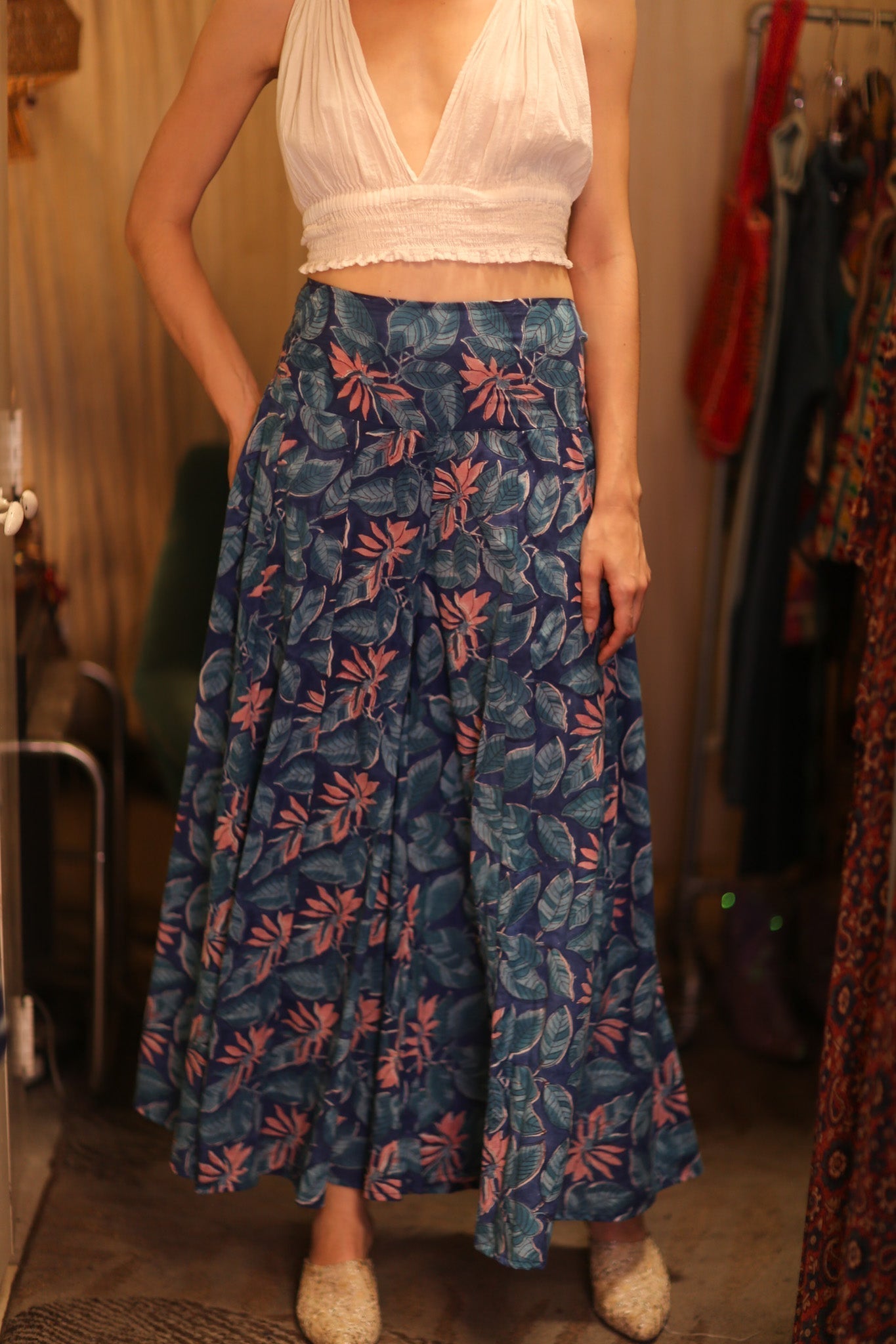 HANDBLOCKED COTTON WIDE LEGS PANTS RUBY FORU - MOMO STUDIO BERLIN - Berlin Concept Store - sustainable & ethical fashion