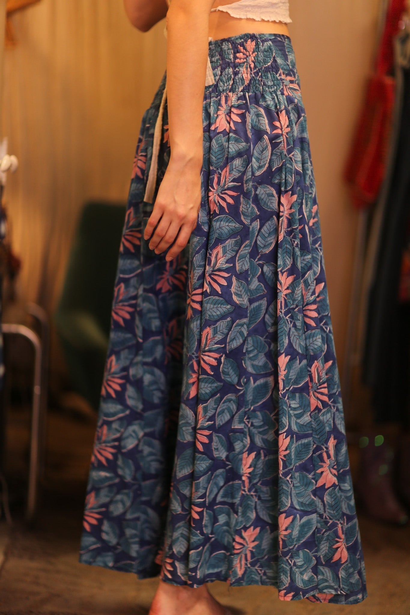 HANDBLOCKED COTTON WIDE LEGS PANTS RUBY FORU - MOMO STUDIO BERLIN - Berlin Concept Store - sustainable & ethical fashion