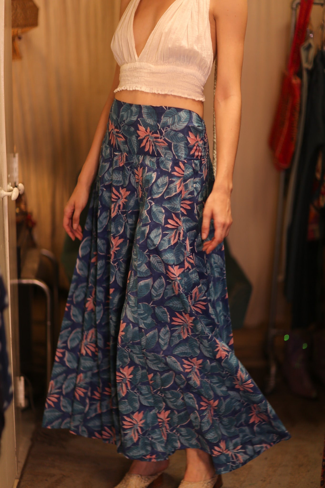 HANDBLOCKED COTTON WIDE LEGS PANTS RUBY FORU - MOMO STUDIO BERLIN - Berlin Concept Store - sustainable & ethical fashion